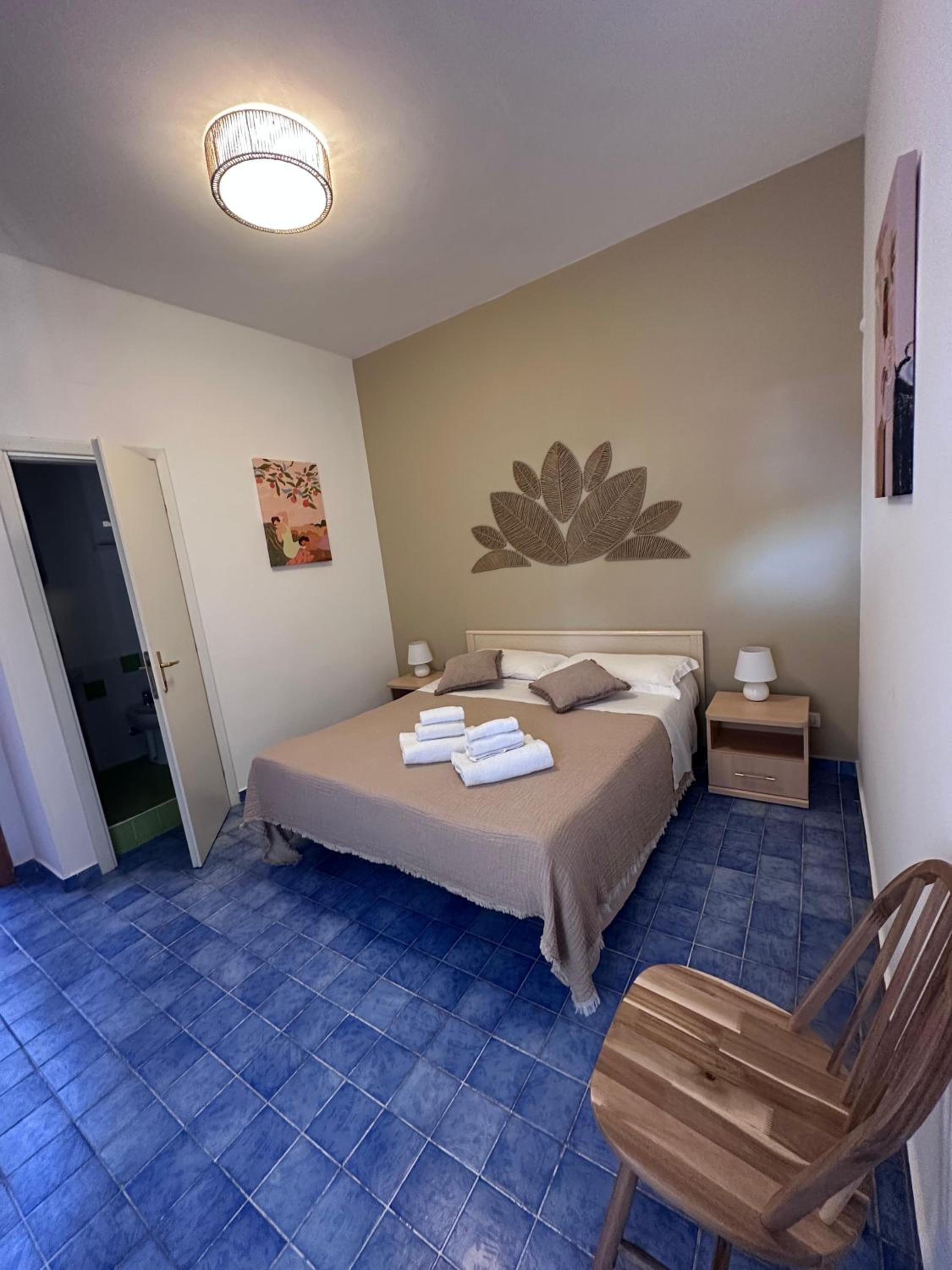 Double Room with Private Bathroom photo 3
