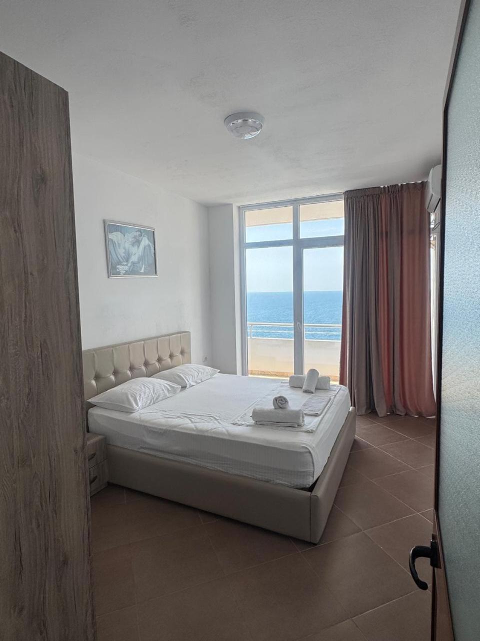 Two-Bedroom Apartment with Sea View photo 1