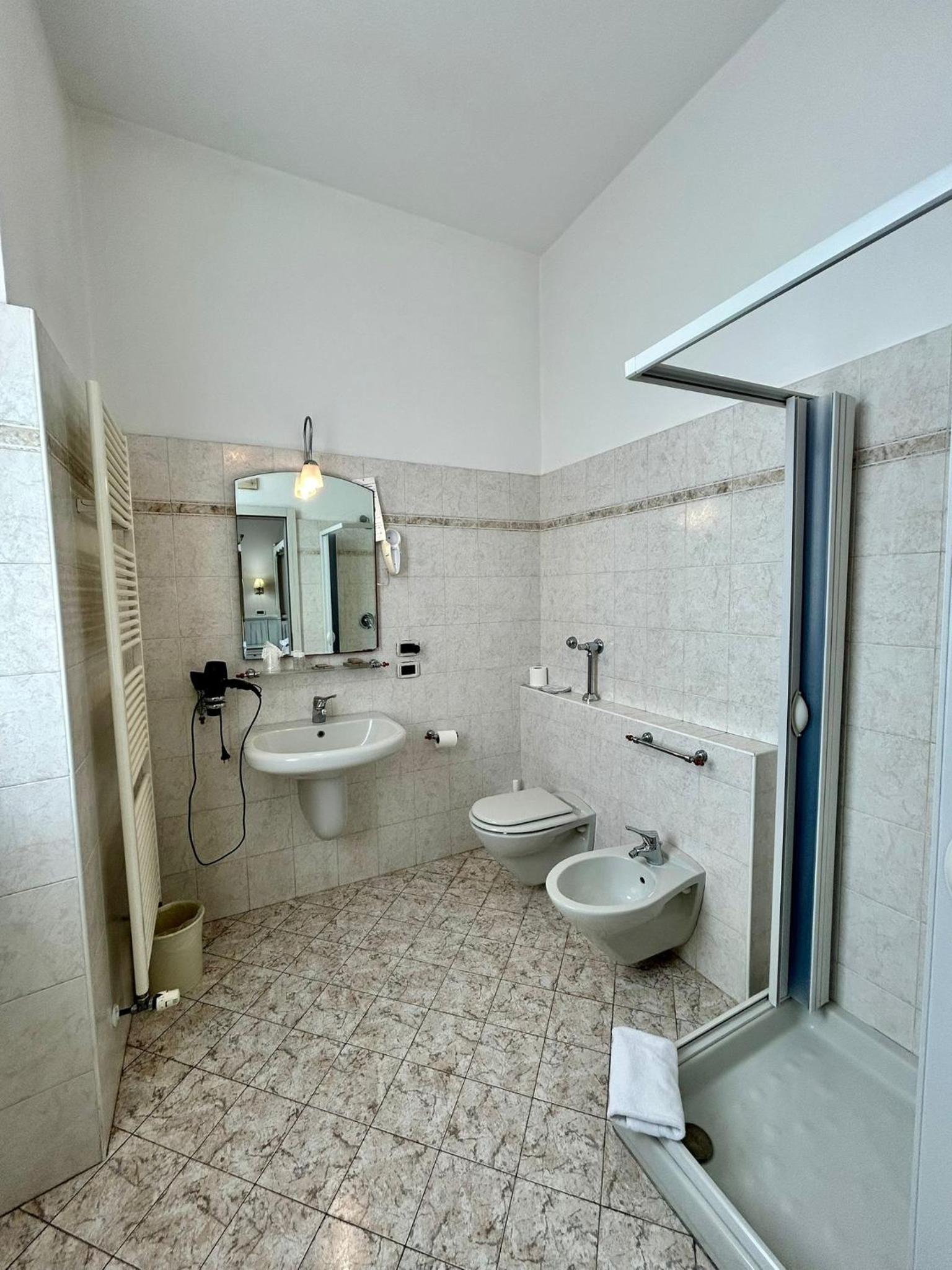 Triple Room - Photo 2