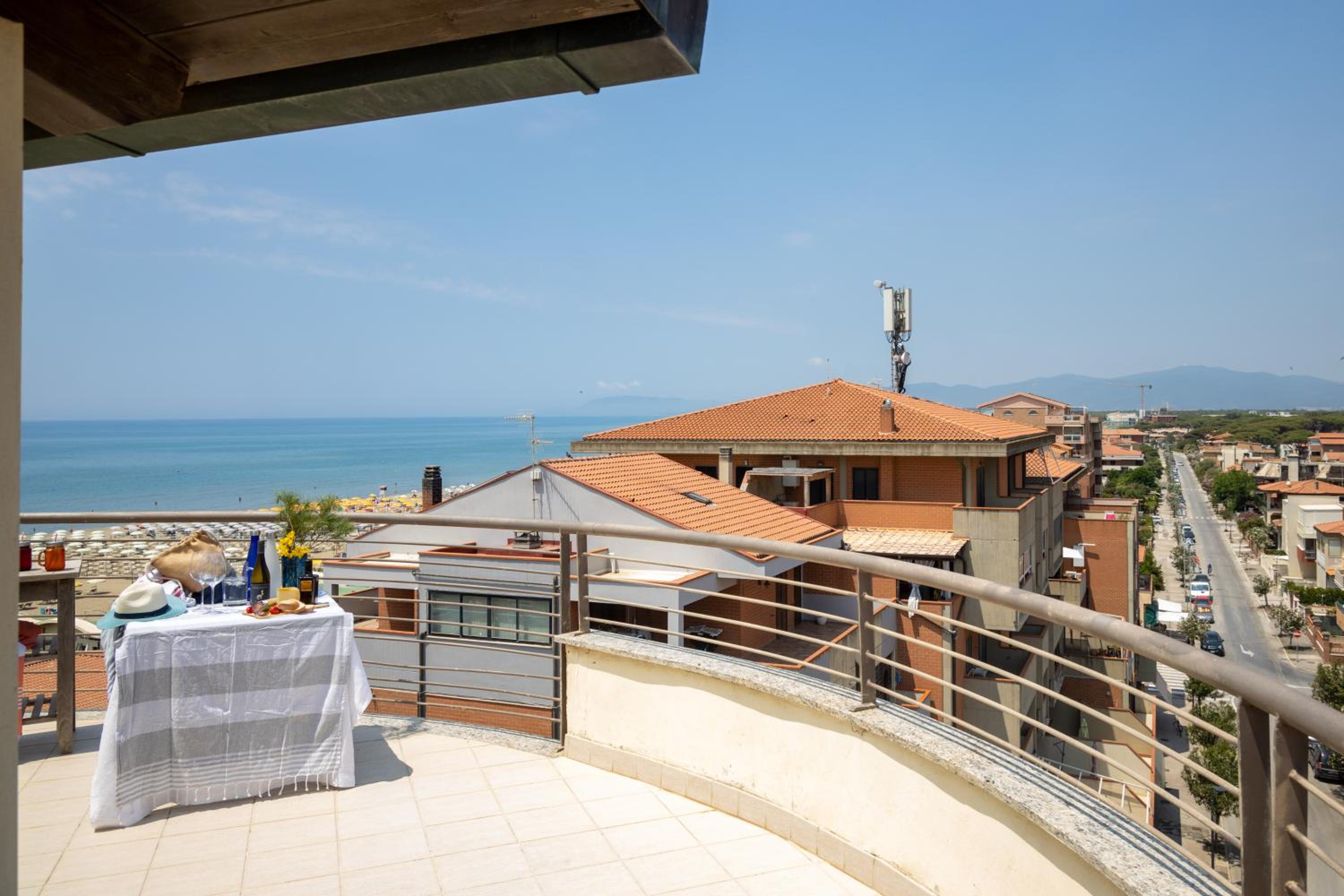 Superior Triple Room with Sea View photo 3