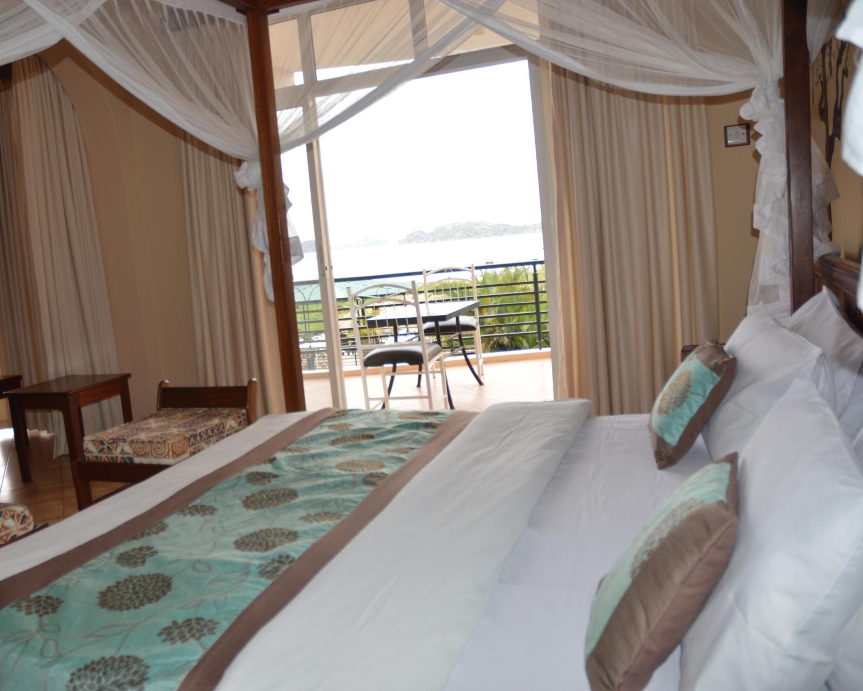 Single Room with Lake View