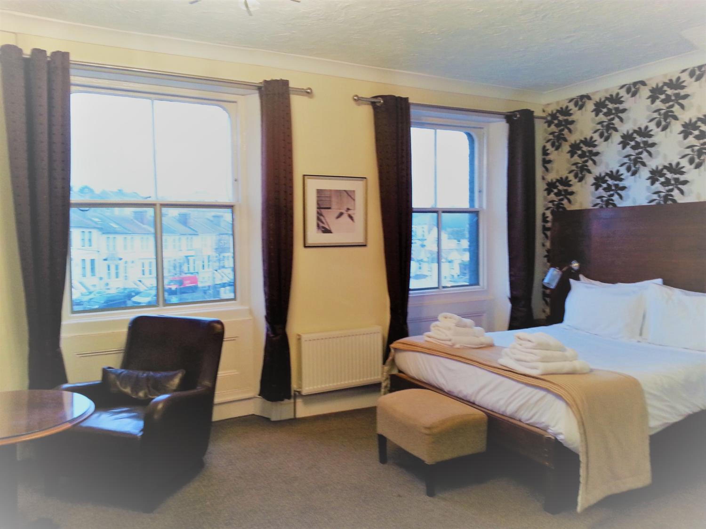 Deluxe King Room photo 2