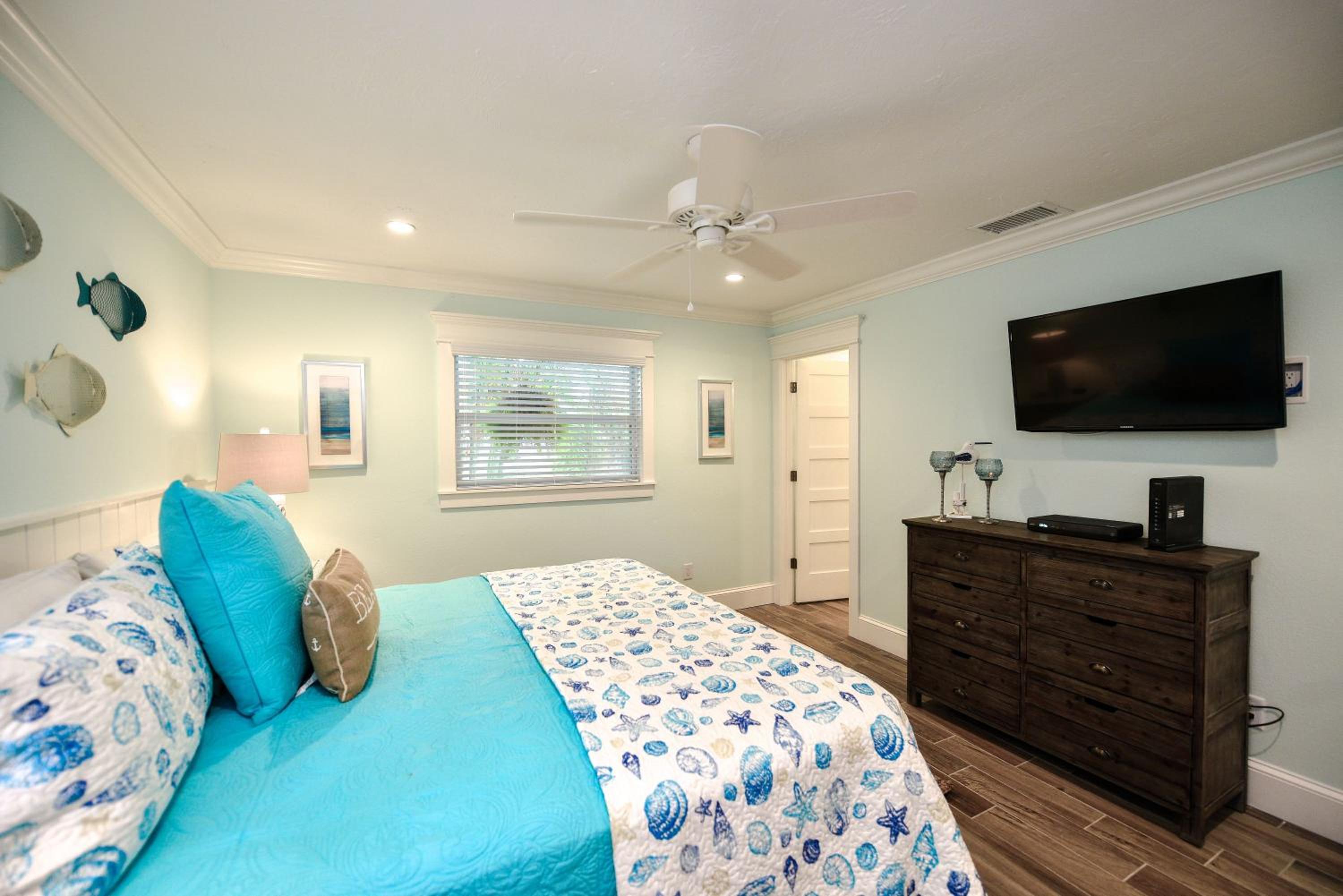 Deluxe 1 Bedroom Suite