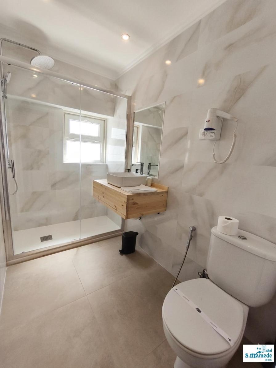 Deluxe Double or Twin Room with Ocean View photo 2