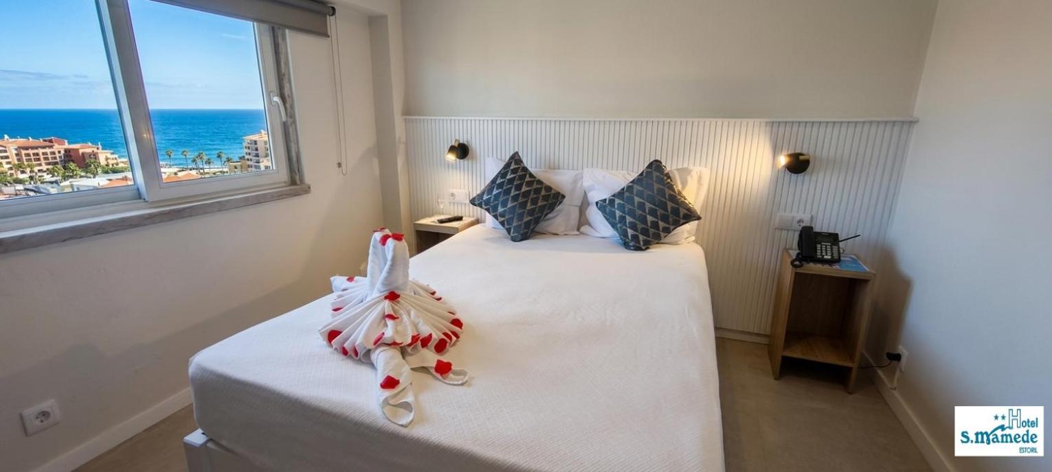 Deluxe Double or Twin Room with Ocean View