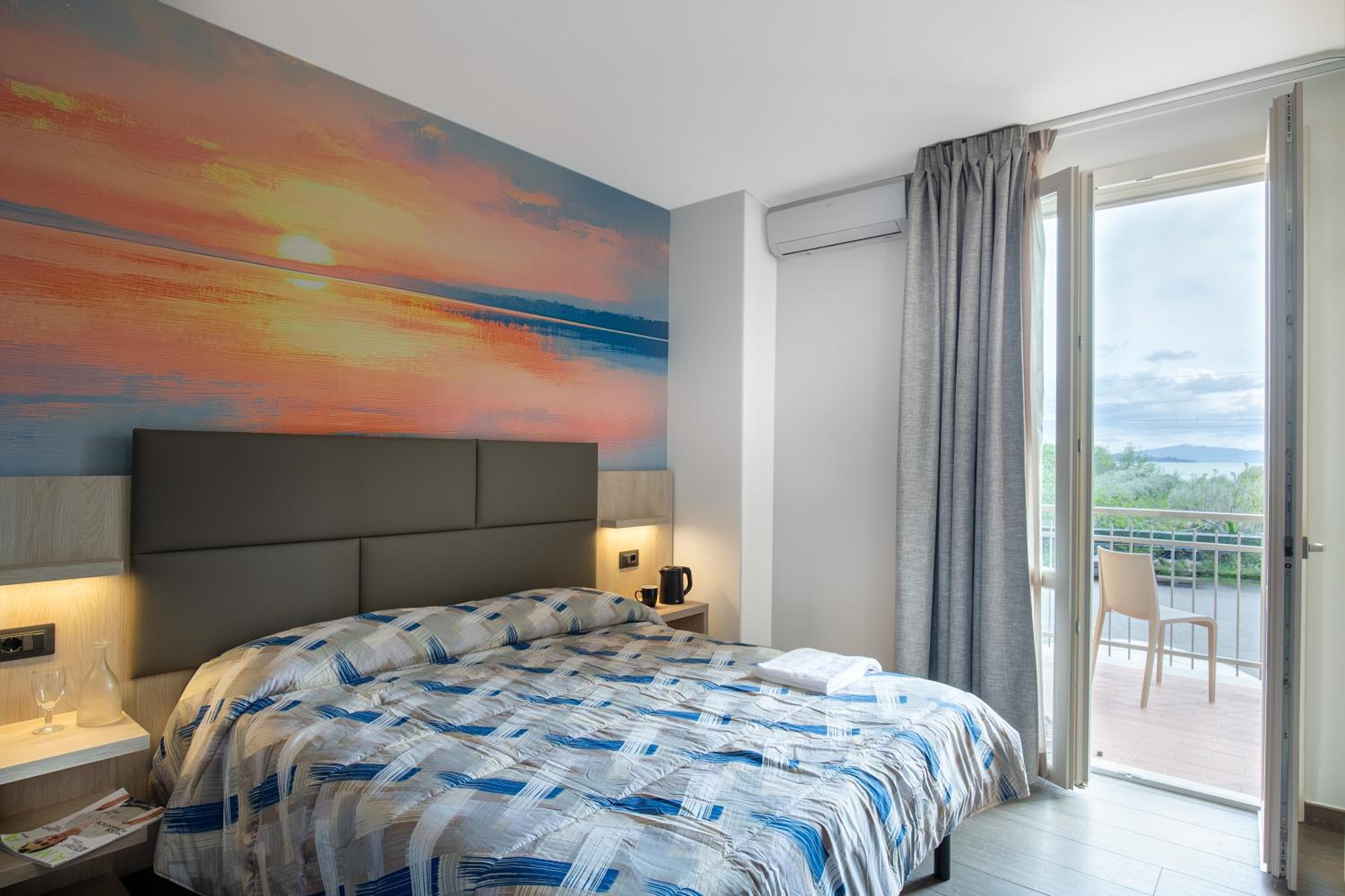 Superior Quadruple Room photo 2
