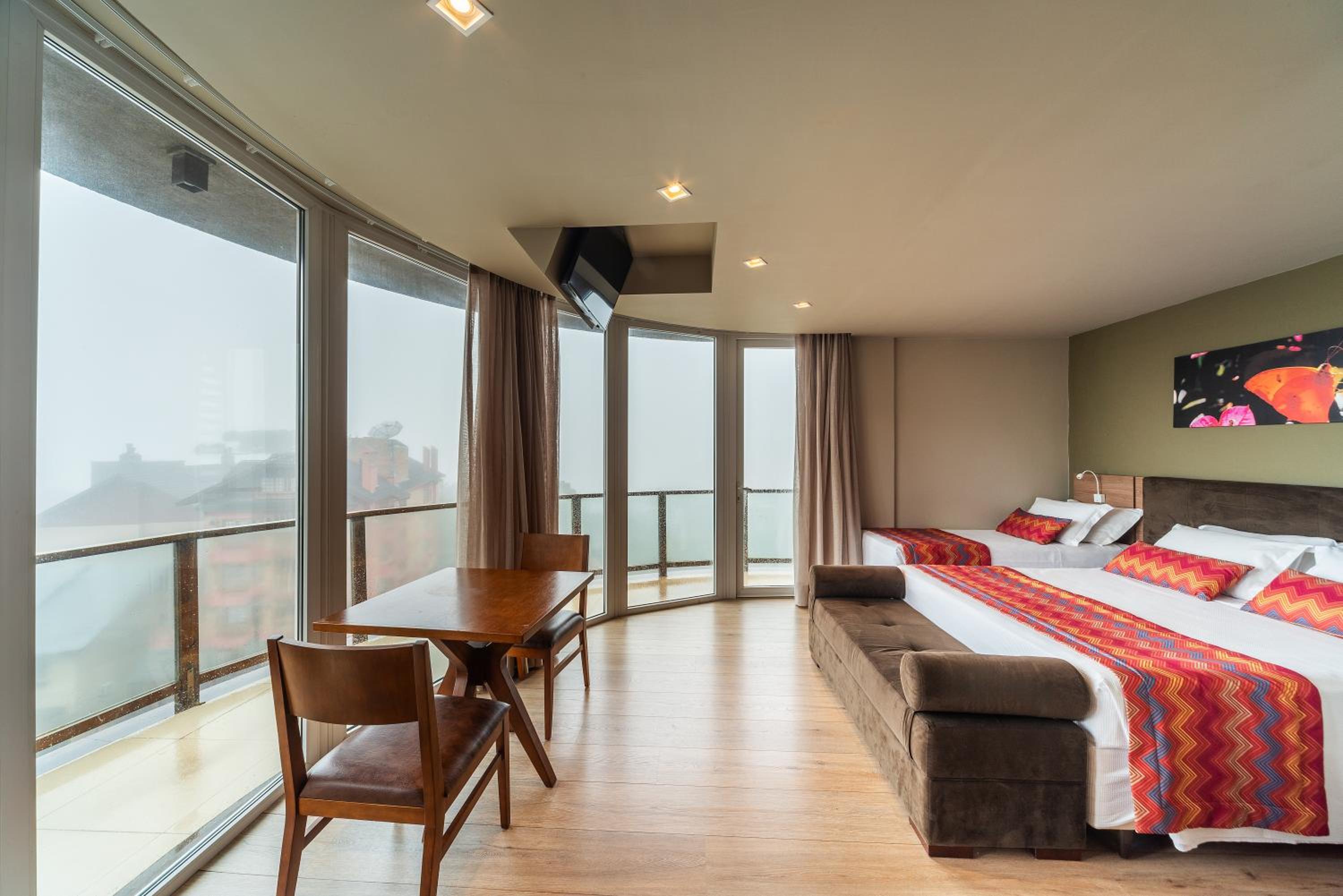 Deluxe Quadruple Room