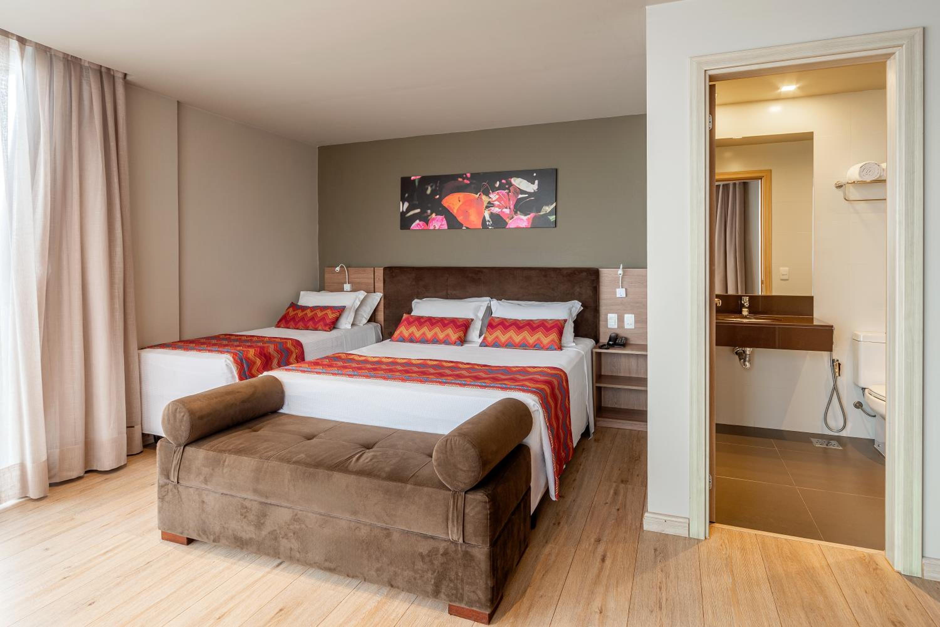 Deluxe Quadruple Room