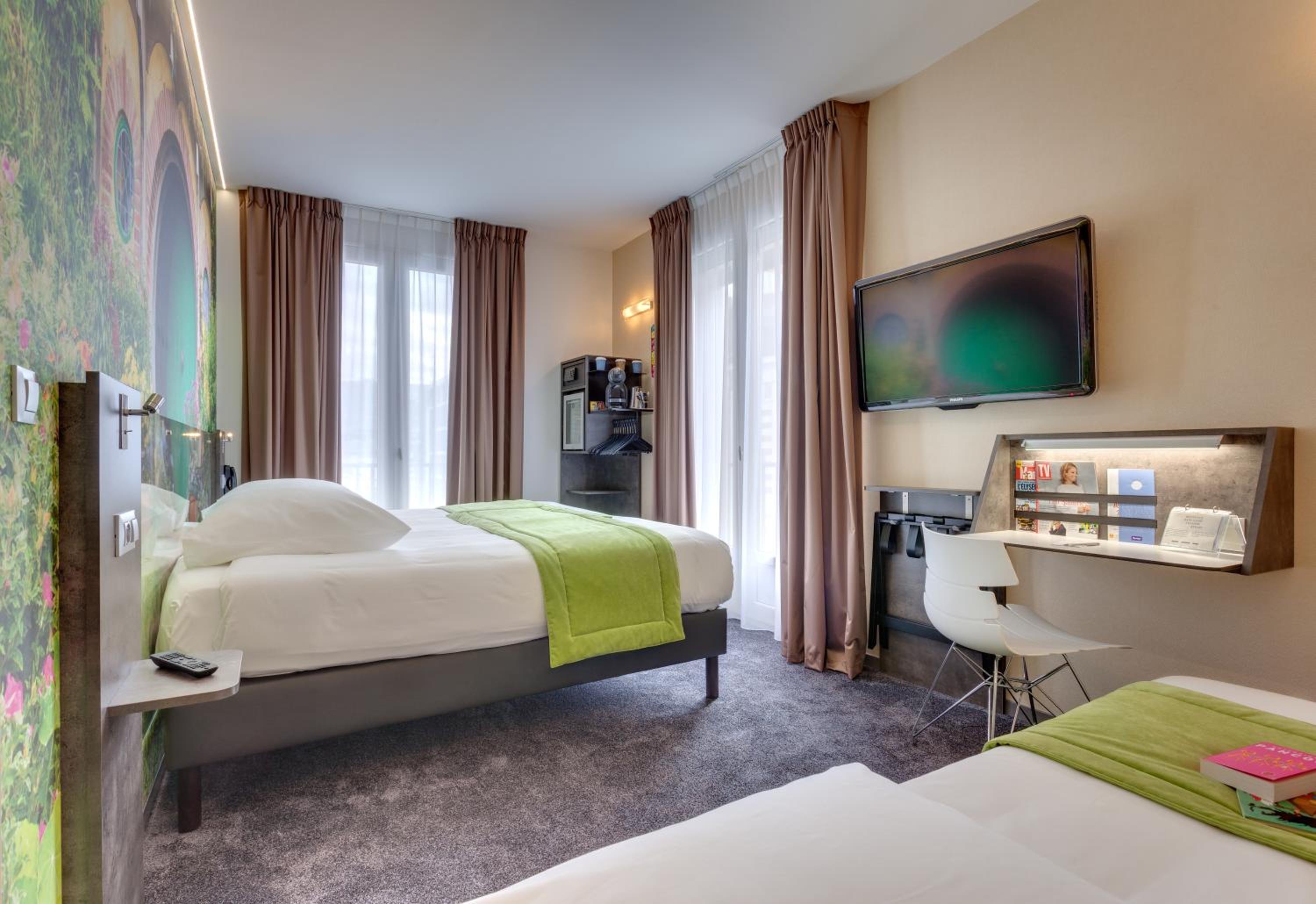 Triple Room with 3 Single Beds - Photo 7