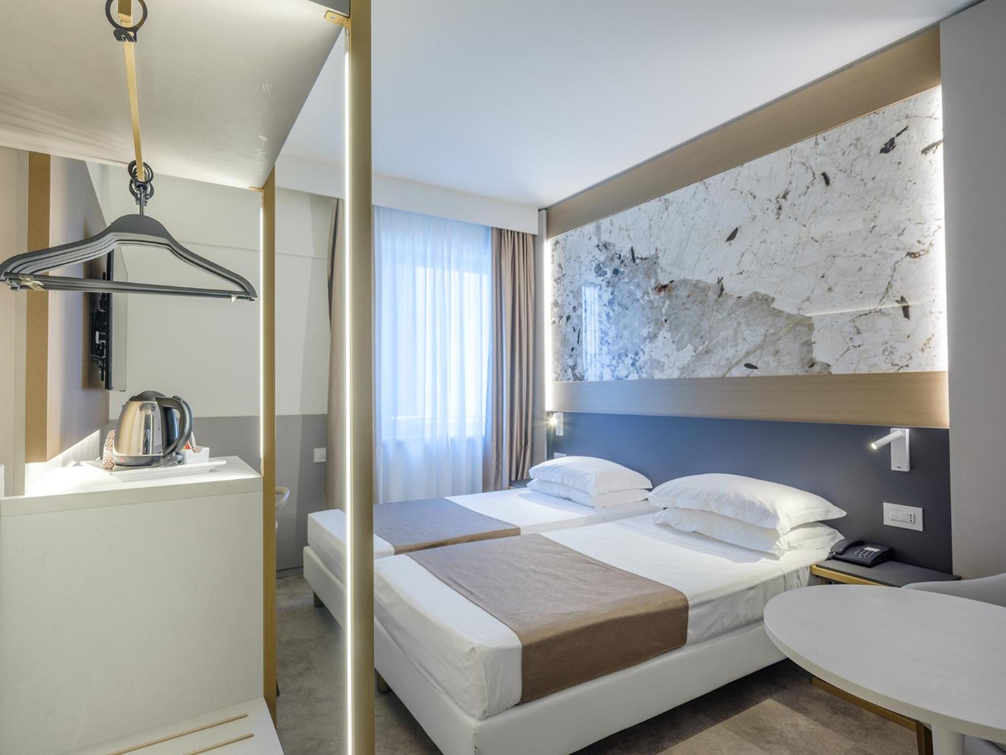 Executive Double or Twin Room - Photo 5