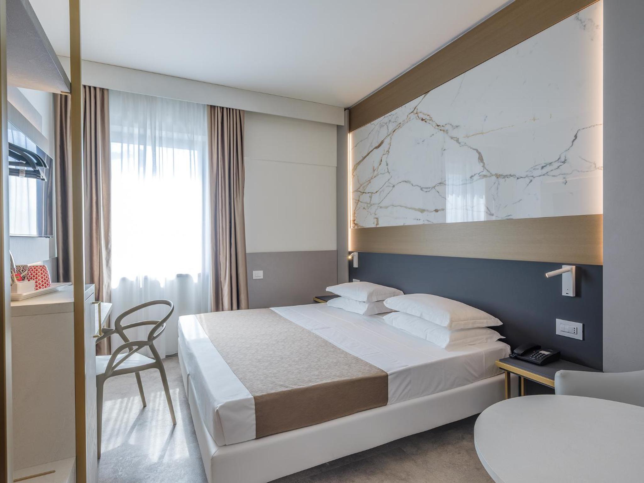Executive Double or Twin Room - Photo 3