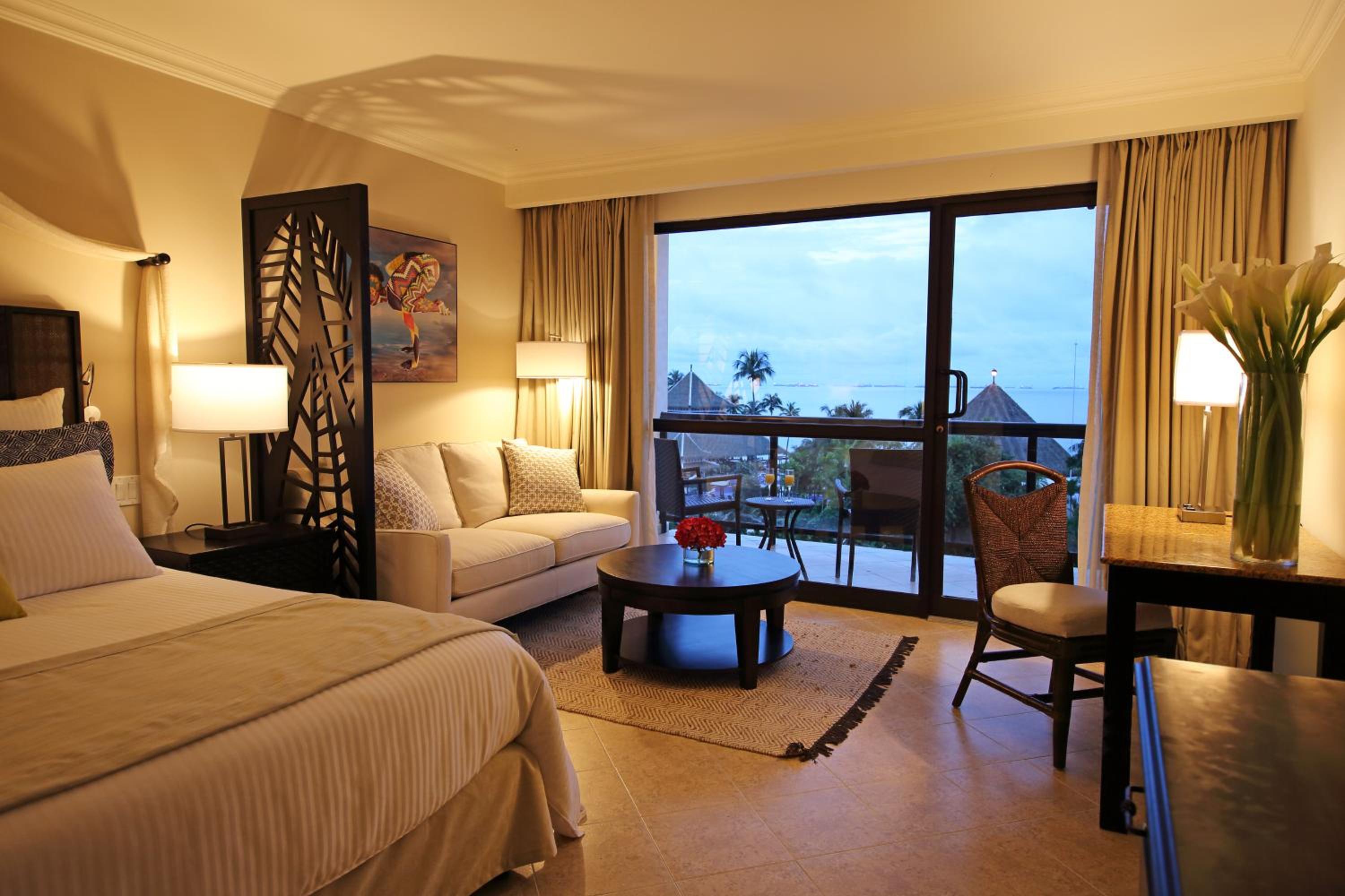Deluxe King Partial Ocean View - Photo 7
