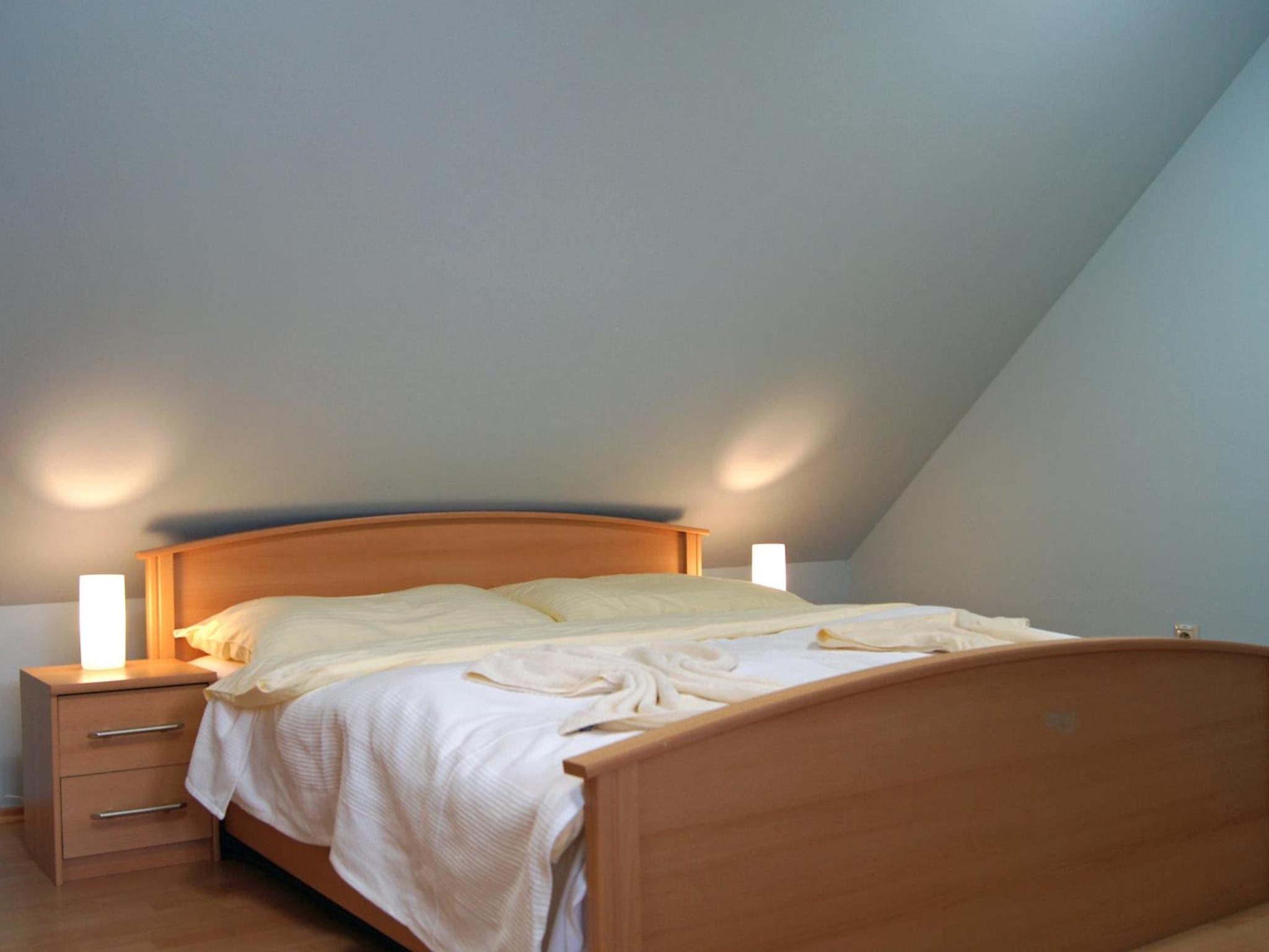 One-Bedroom Apartment photo 3