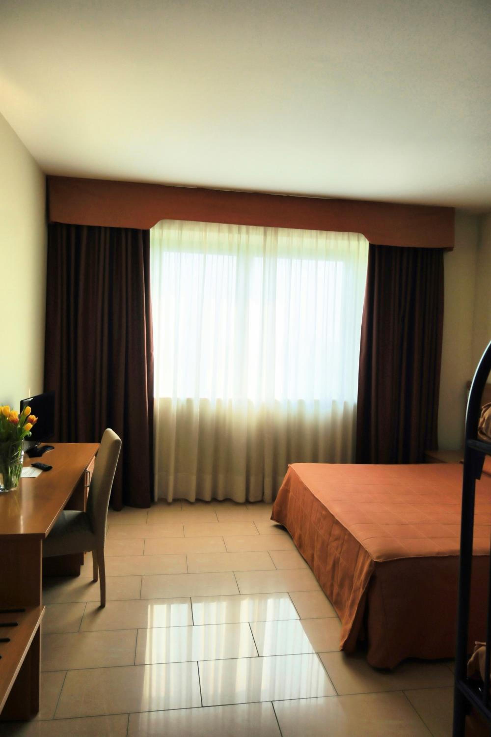 Quadruple Room - Photo 5