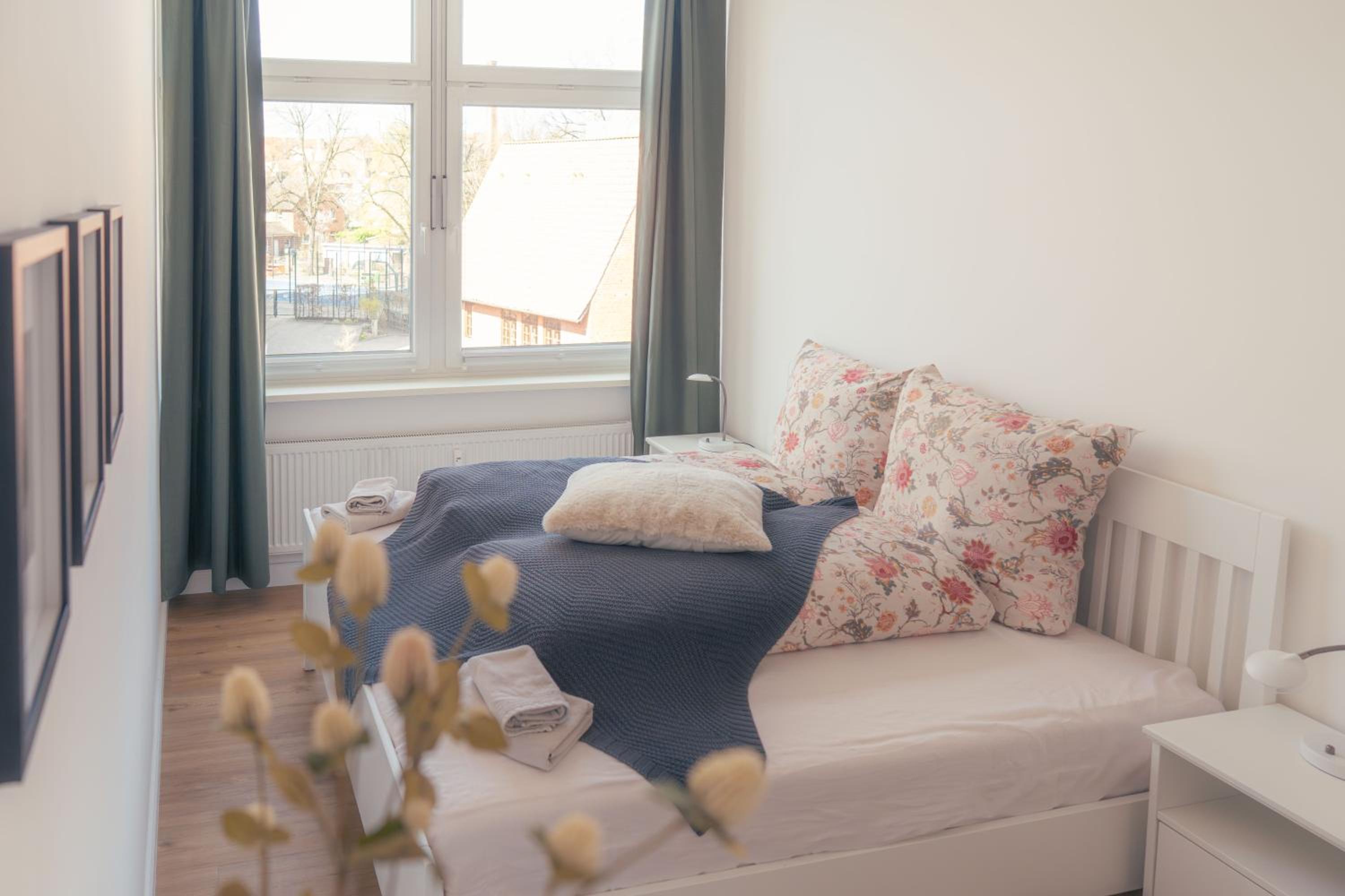 One-Bedroom Apartment with City View photo 1