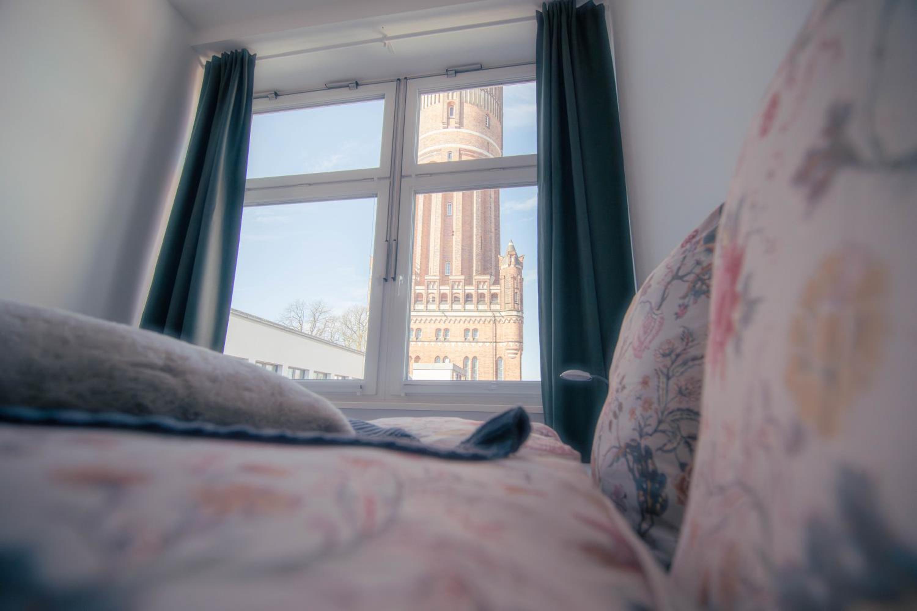 One-Bedroom Apartment with City View photo 2