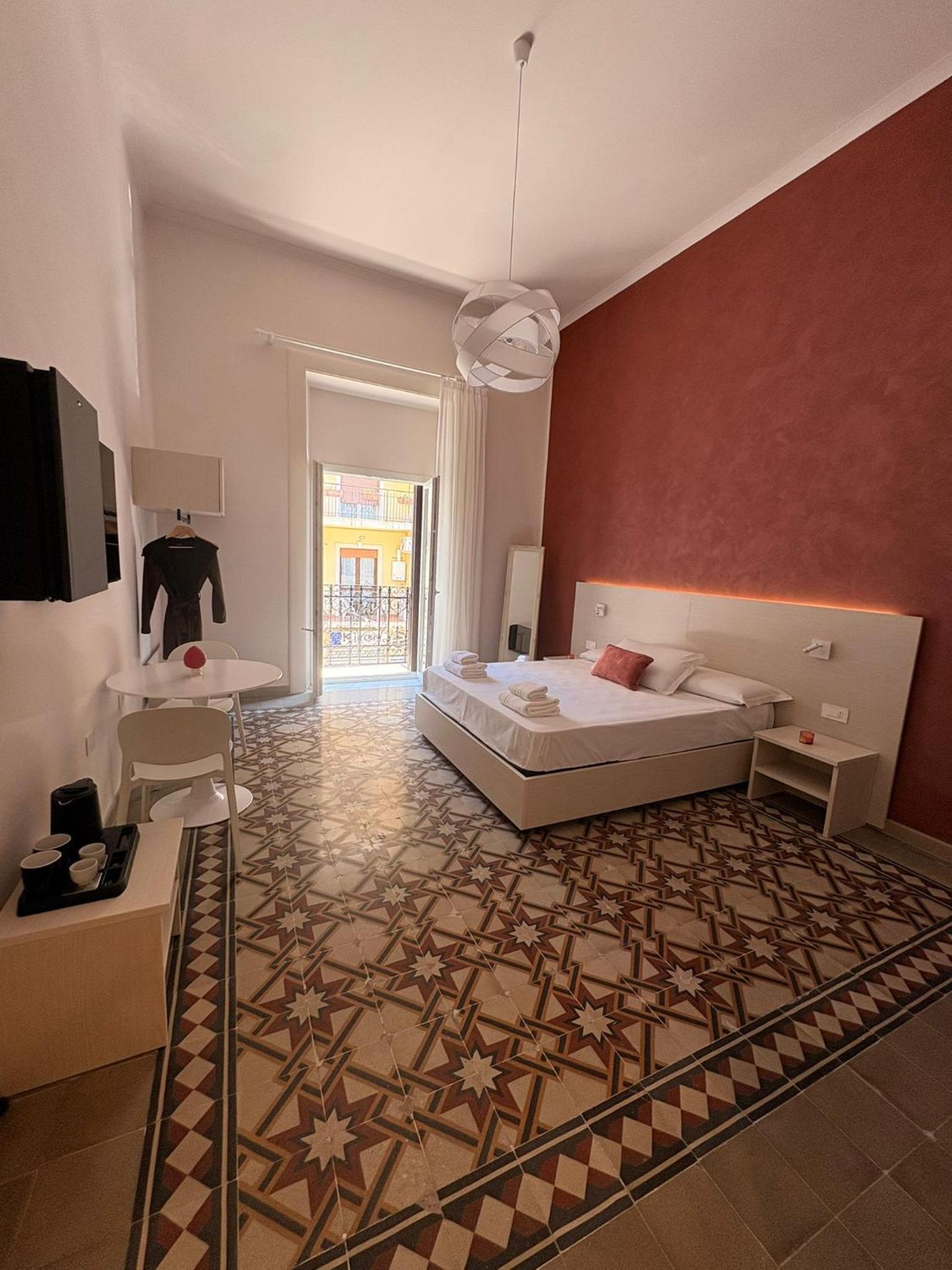 Large Double Room photo 1