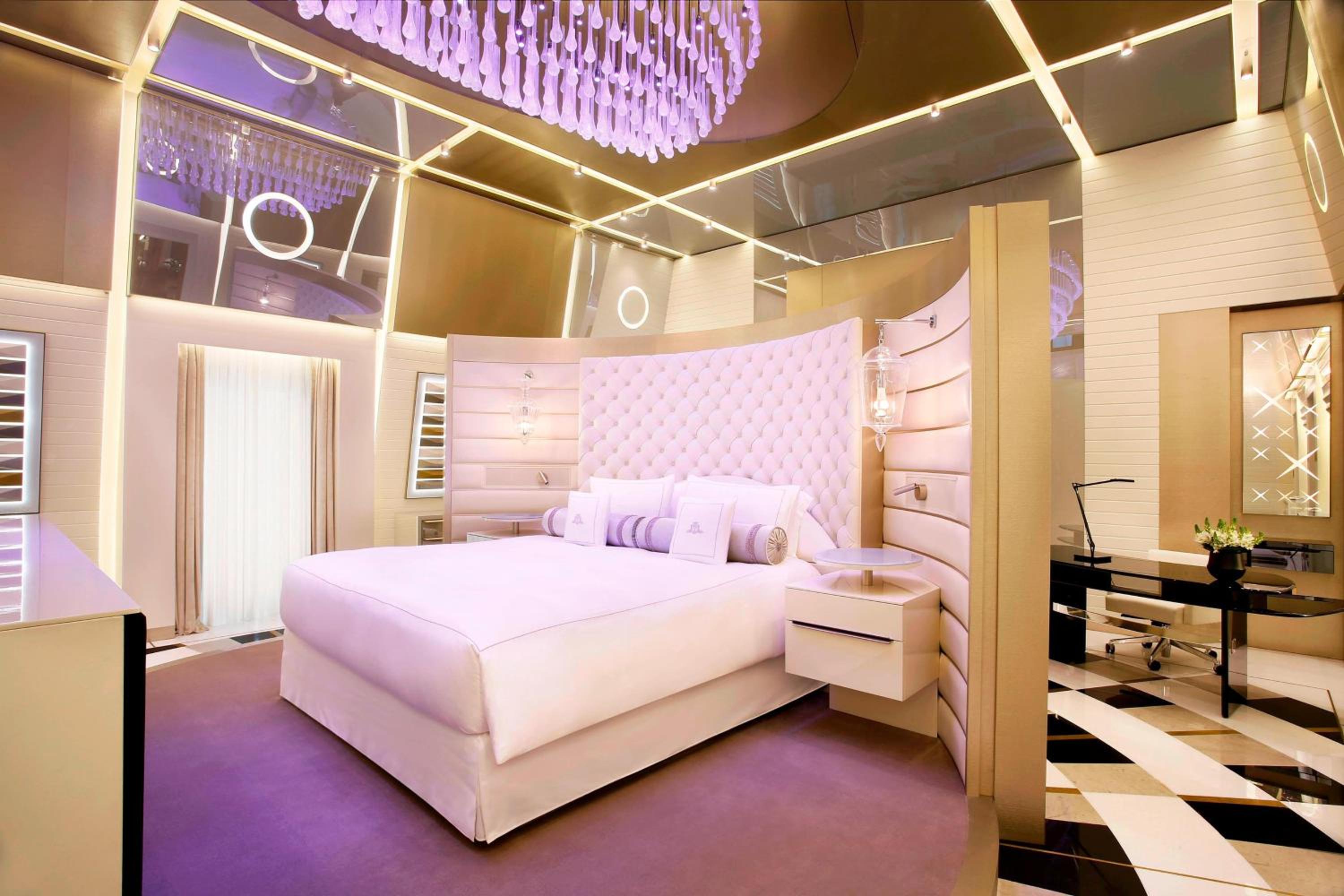 Katara Royal Suite, 4 Bedroom Penthouse Suite, Skyline view