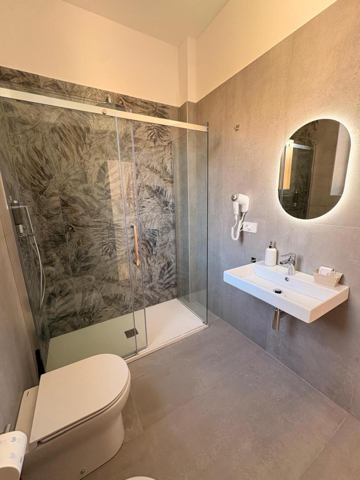 Standard Suite photo 2