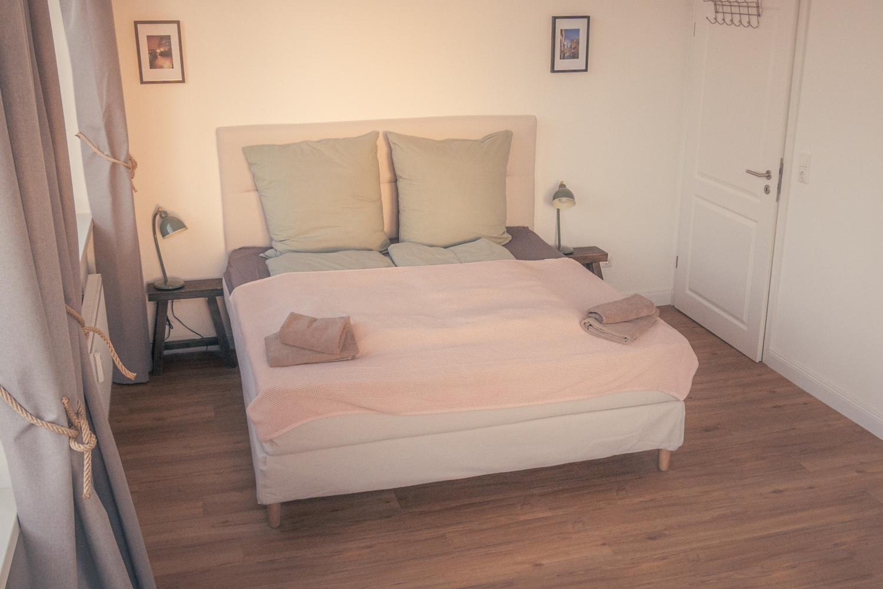 Two-Bedroom Apartment with City View photo 2
