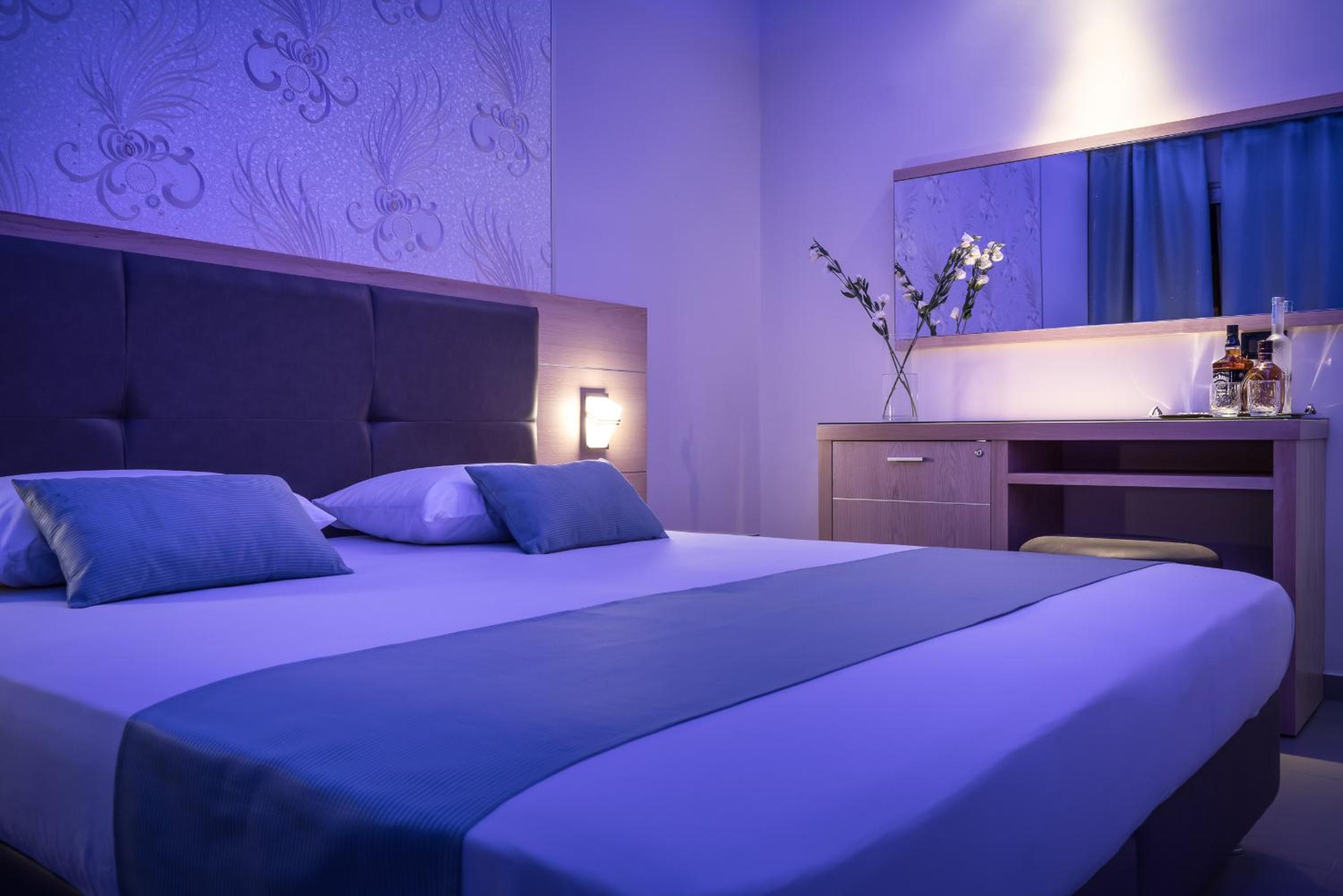 Superior Double or Twin Room with Balcony - Photo 1