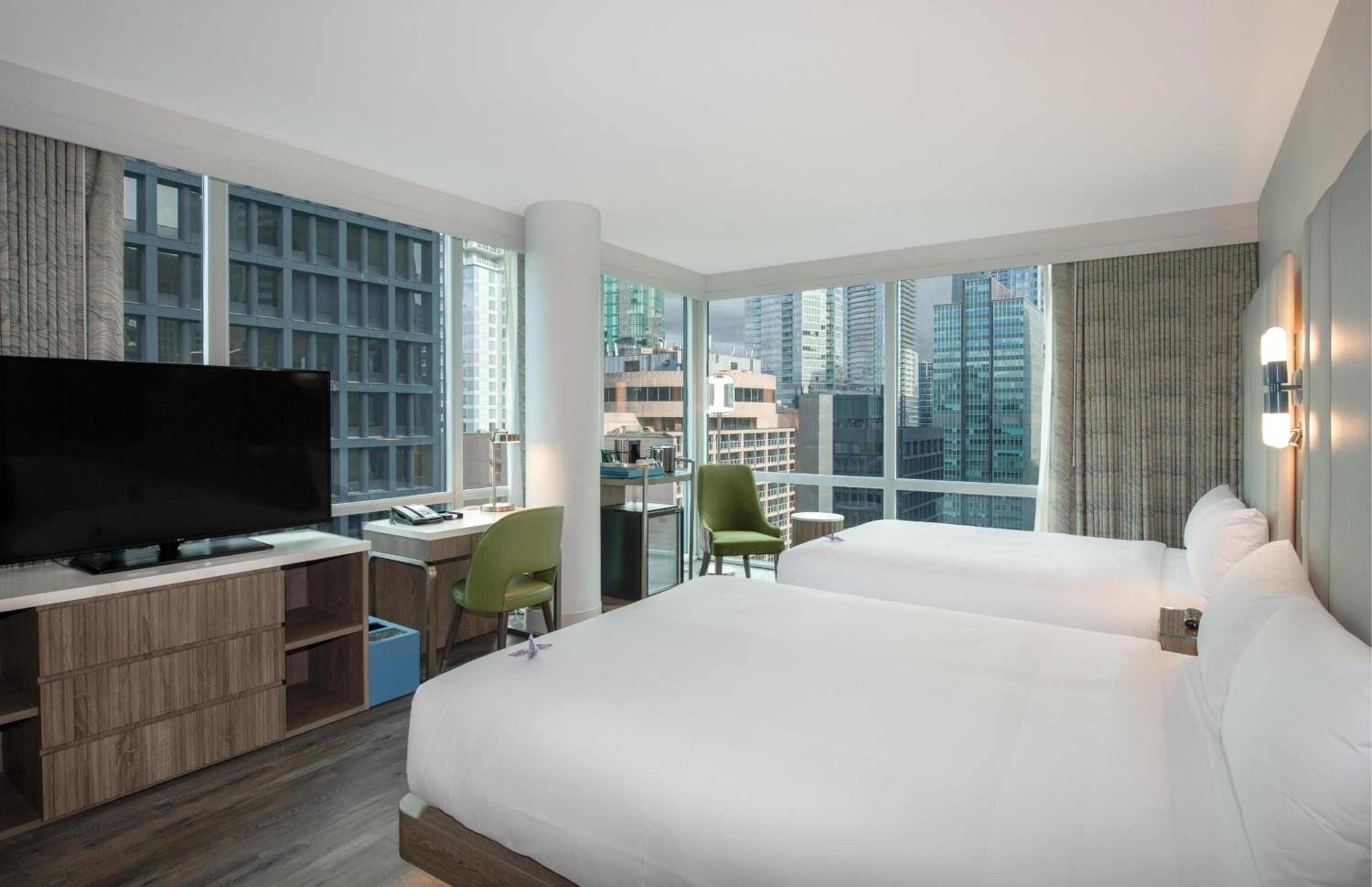 Coast Two Queens Corner Room - Pet Friendly photo 2