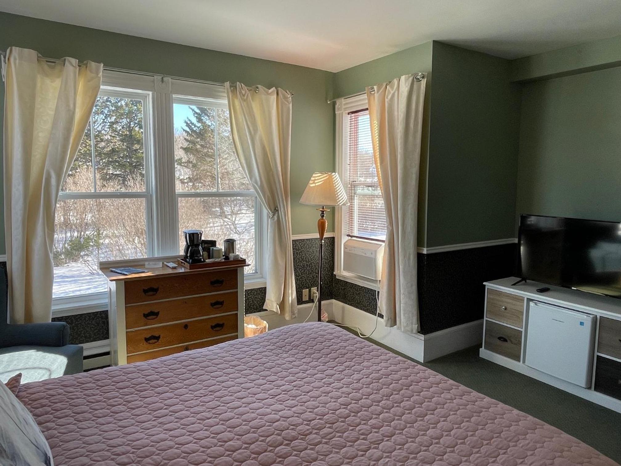 Queen Room with Garden View photo 2
