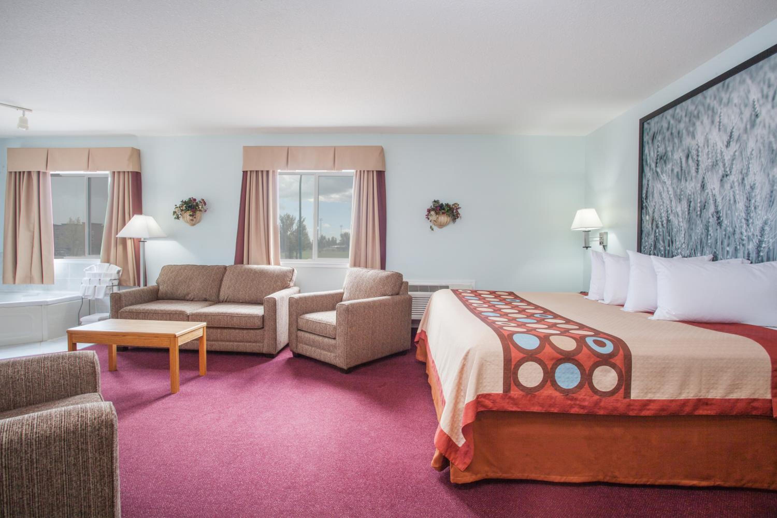 Deluxe King Suite