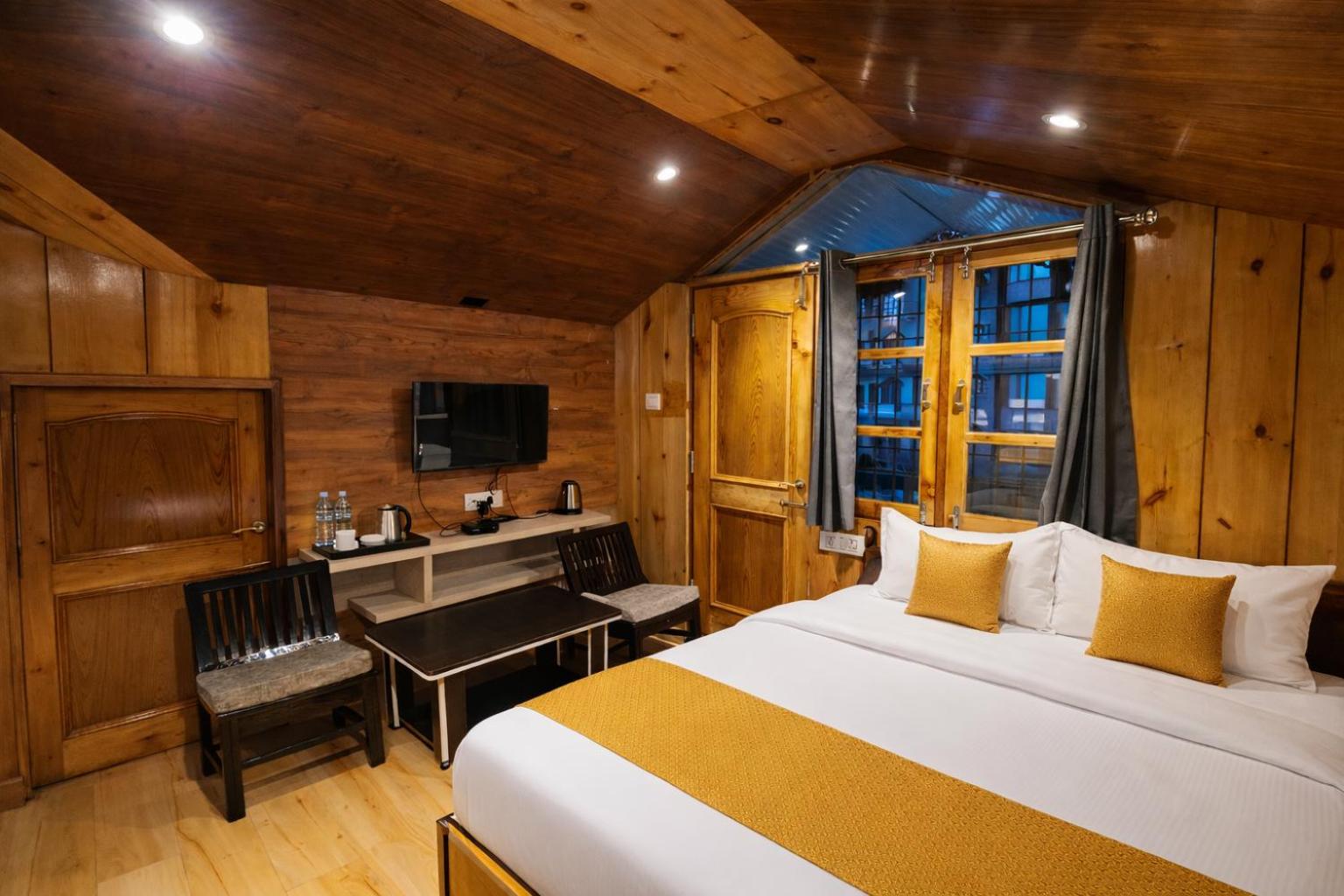 Budget Double Room photo 1