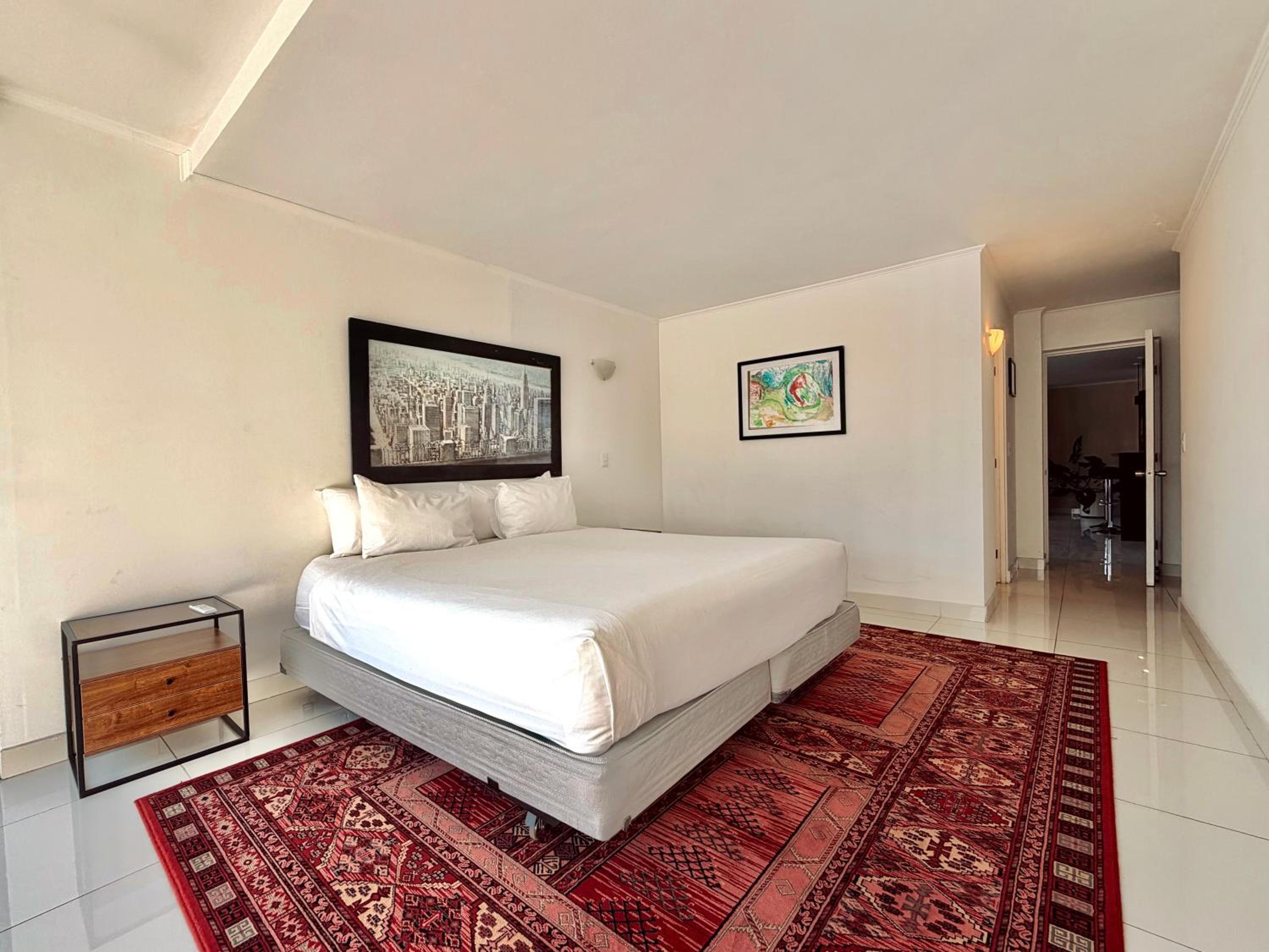 Two-Bedroom Deluxe Apartment with Balcony photo 2