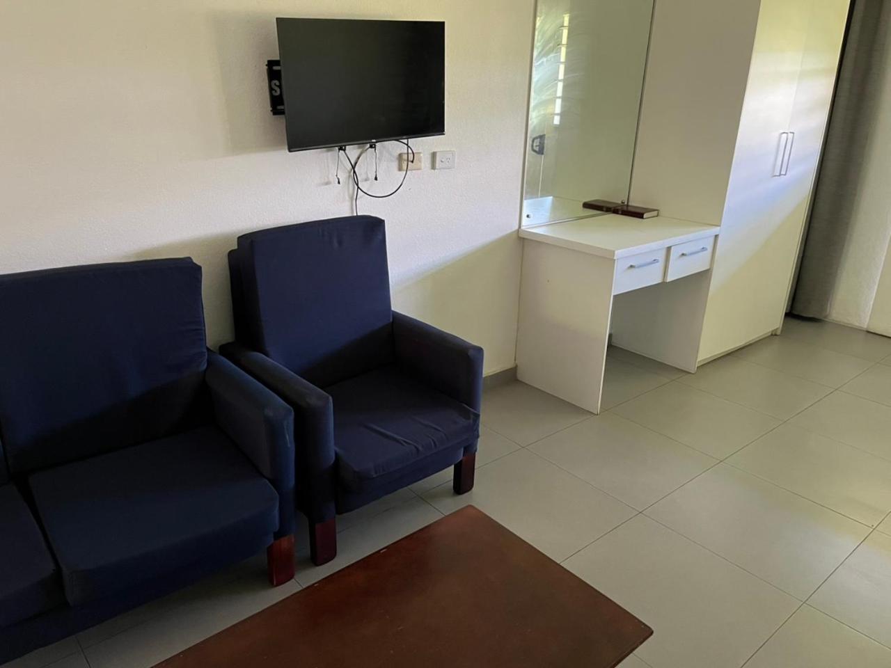 Deluxe Triple Room with Sea View photo 2