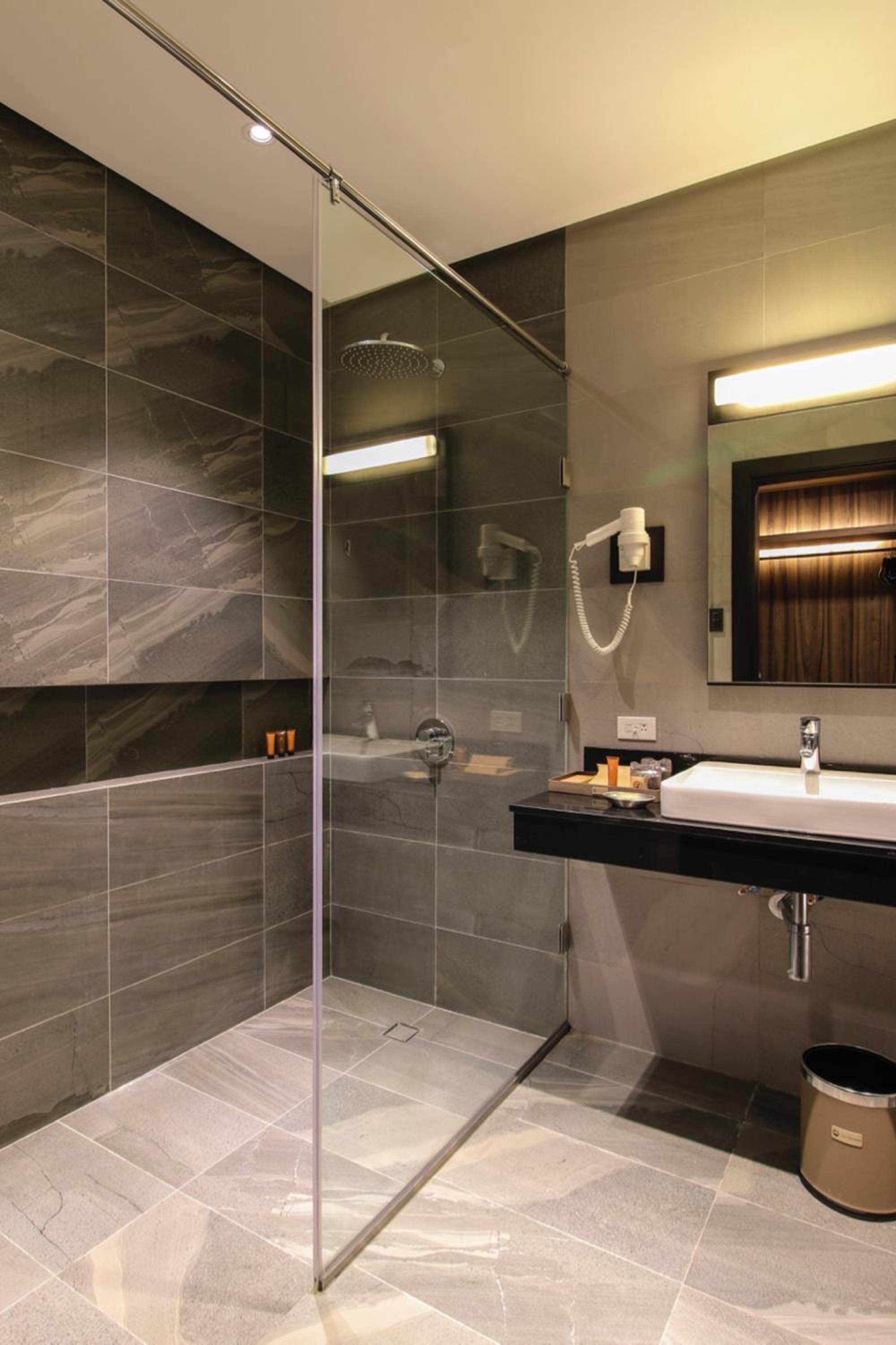 Standard Double or Twin Room photo 3