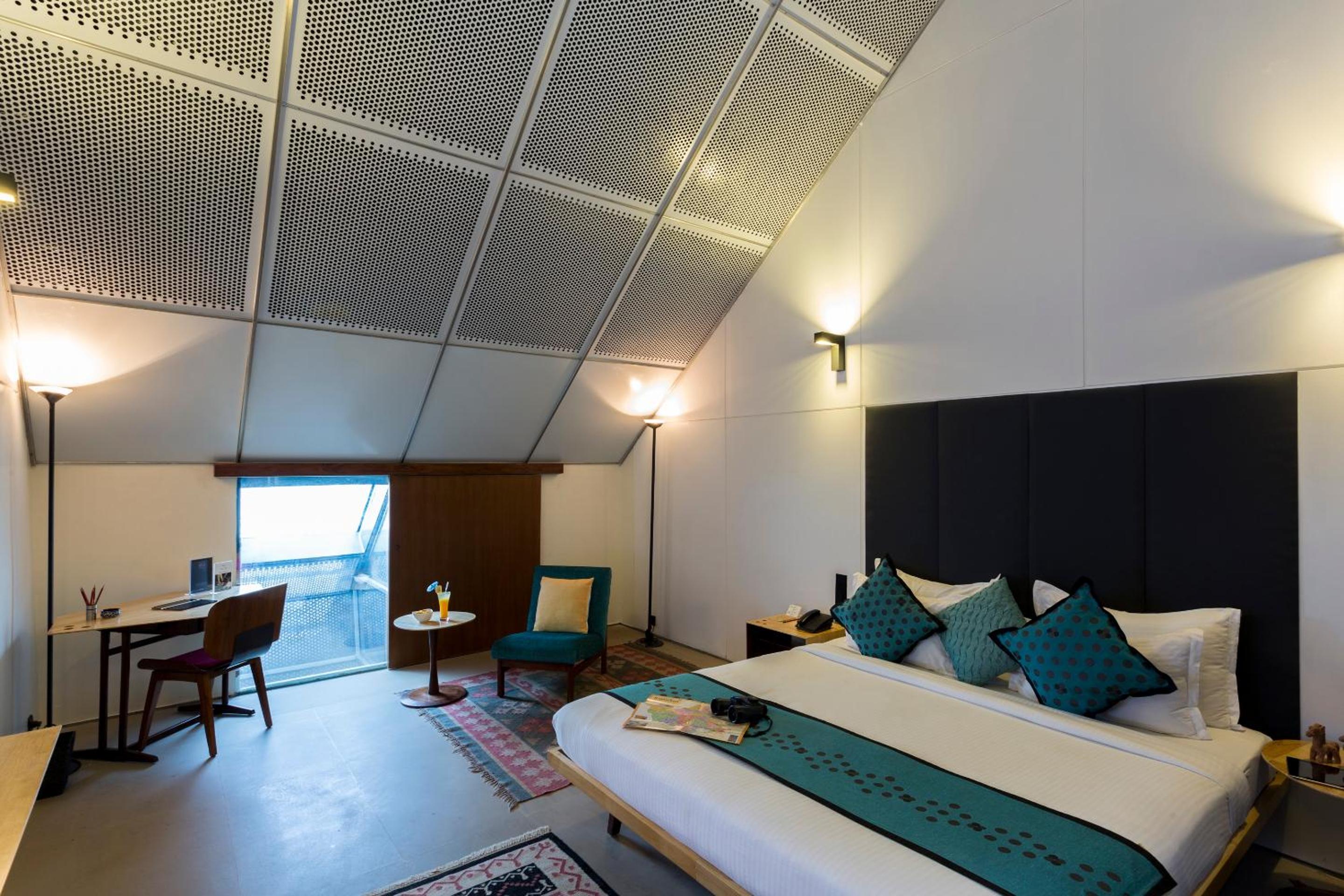 Deluxe Double Room photo 2