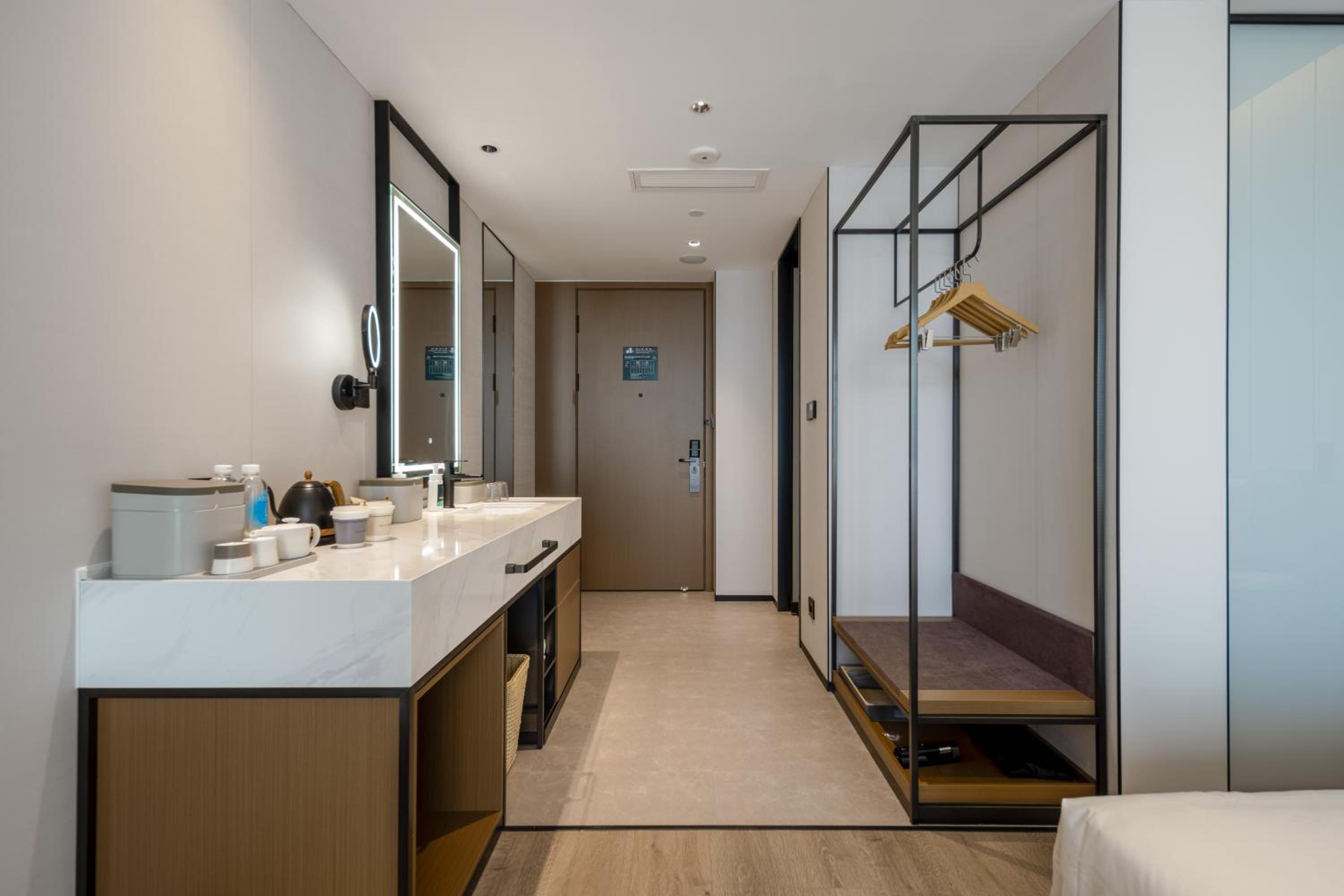 Elegant Twin Room