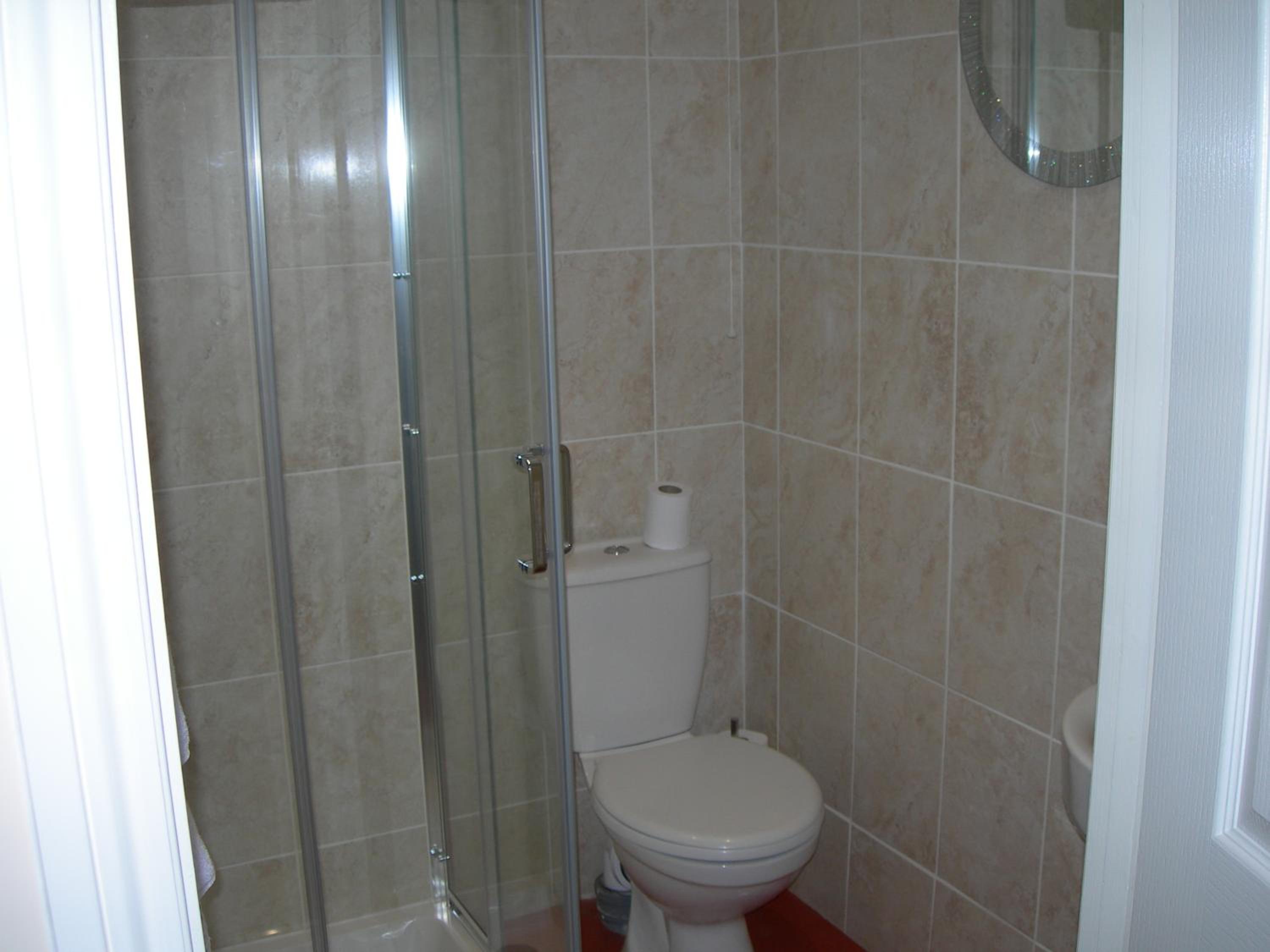 Small Double Room - Photo 4