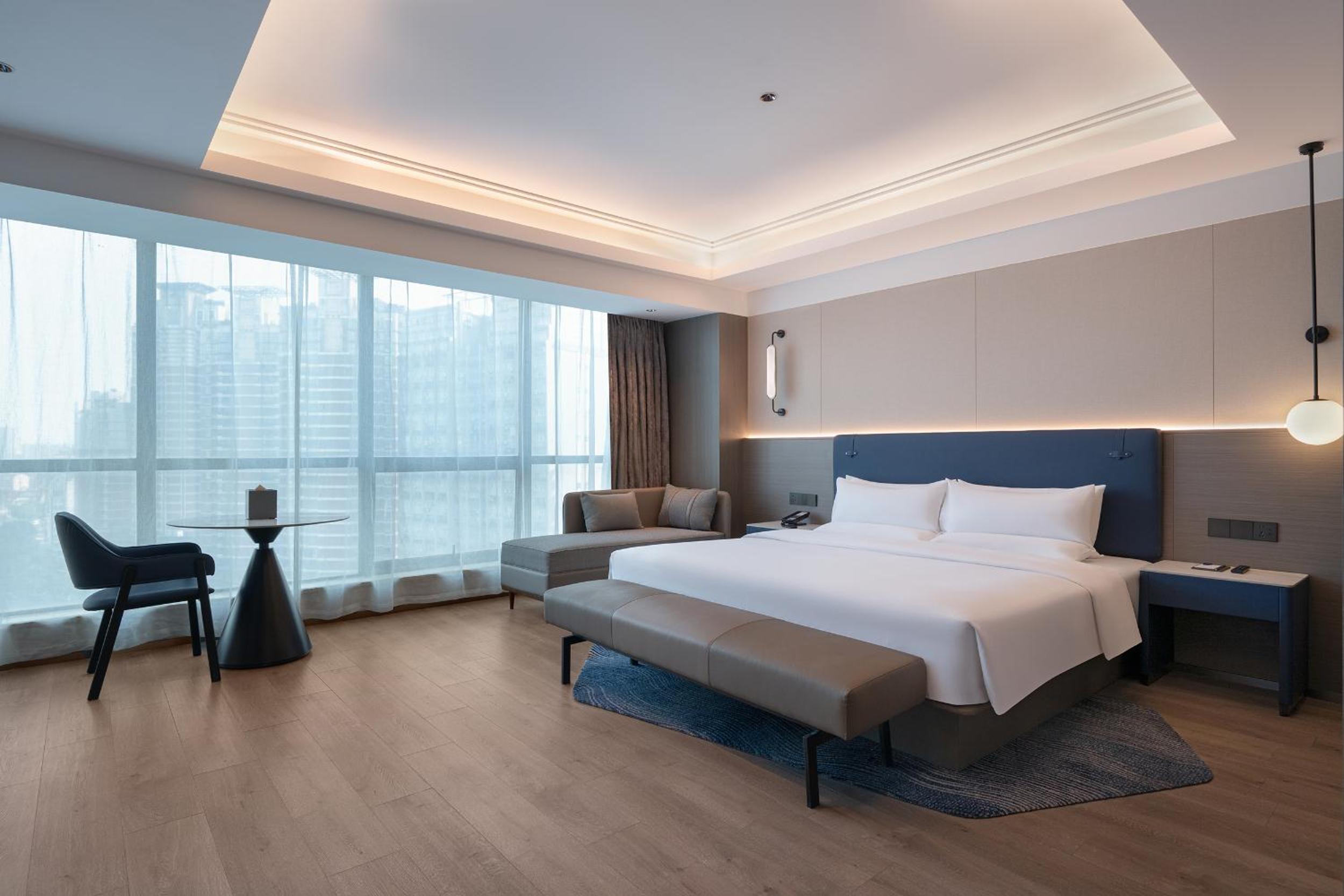 Executive King Room