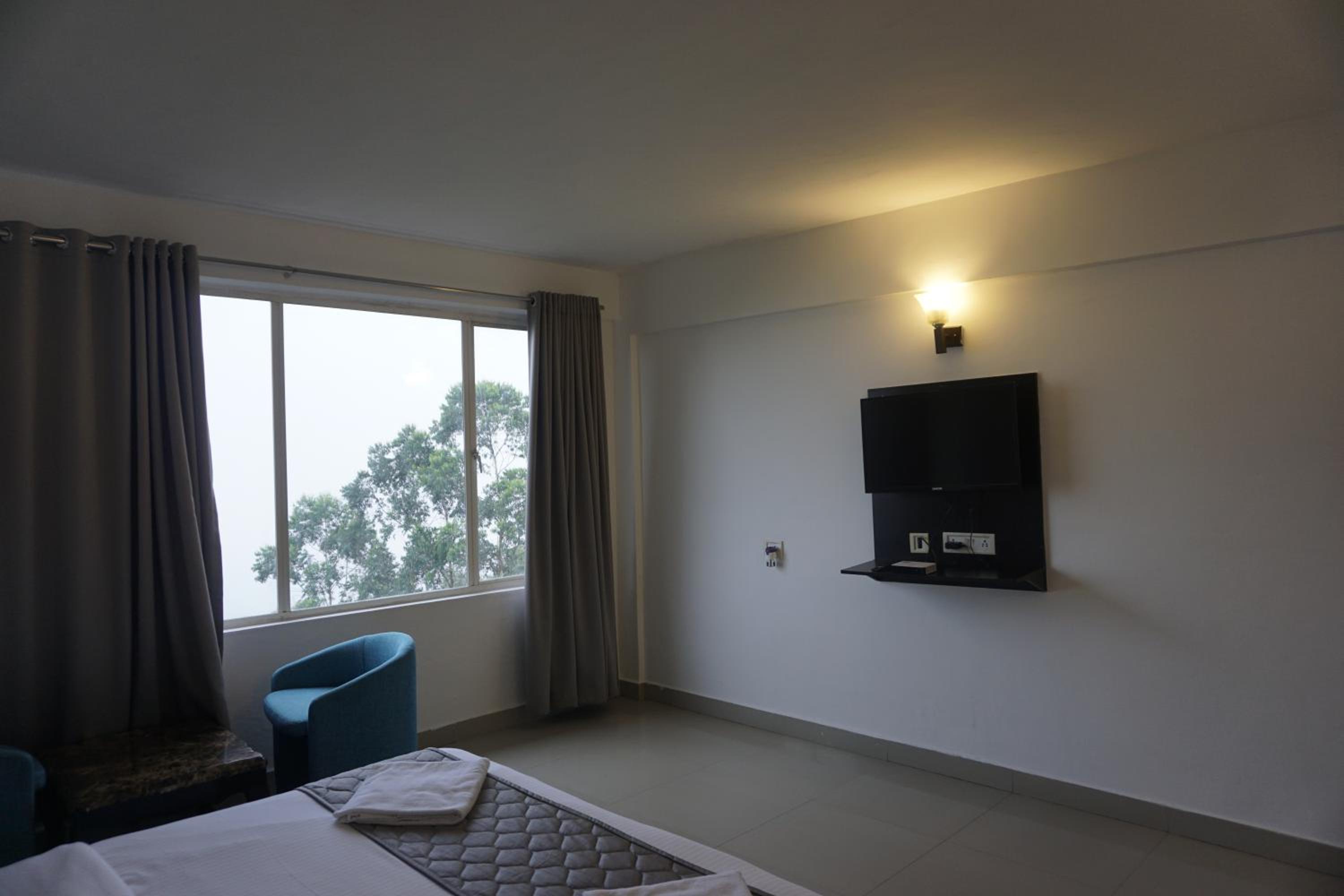 Deluxe Double Room photo 3