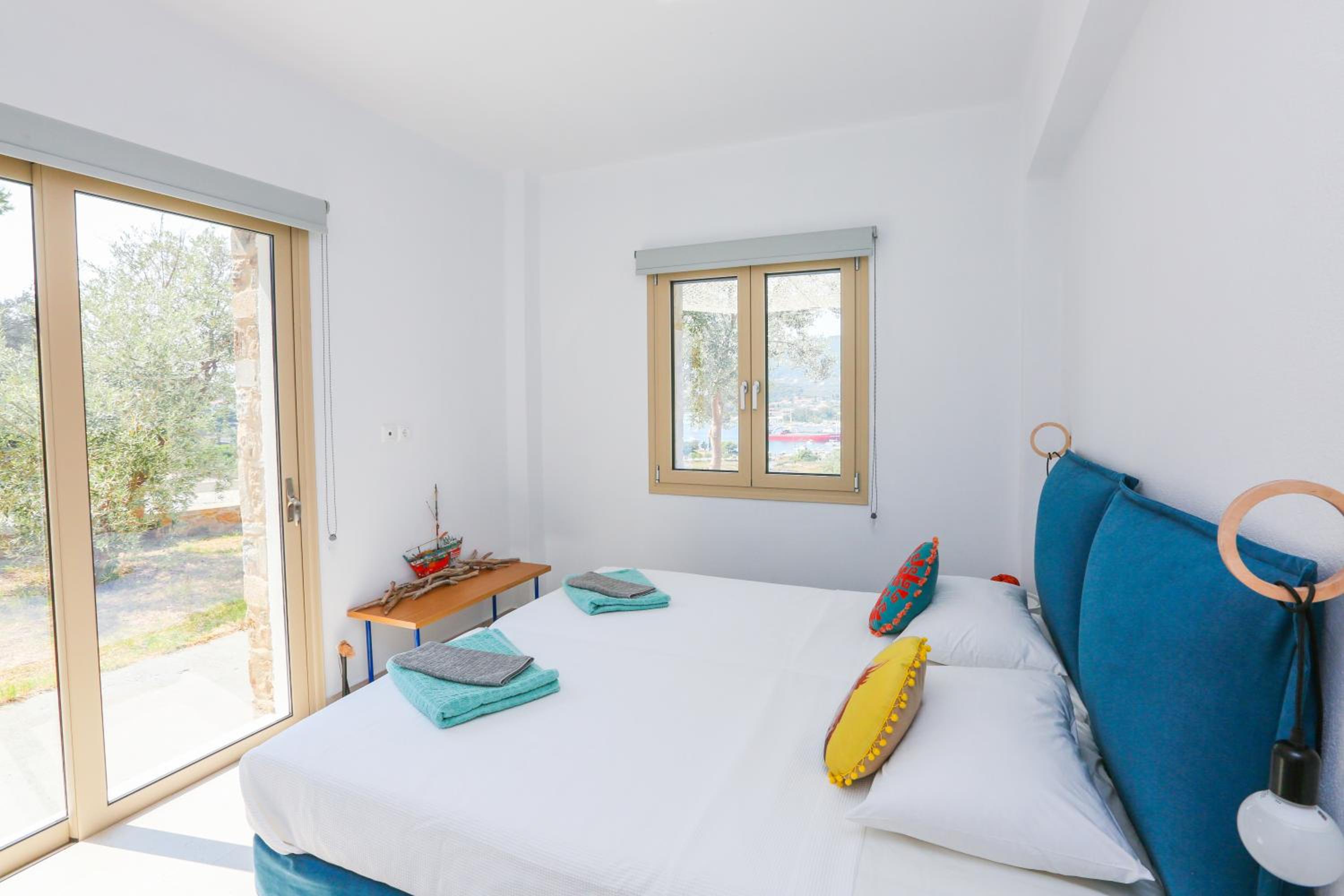 Executive Two-Bedroom Apartment with Sea View photo 2