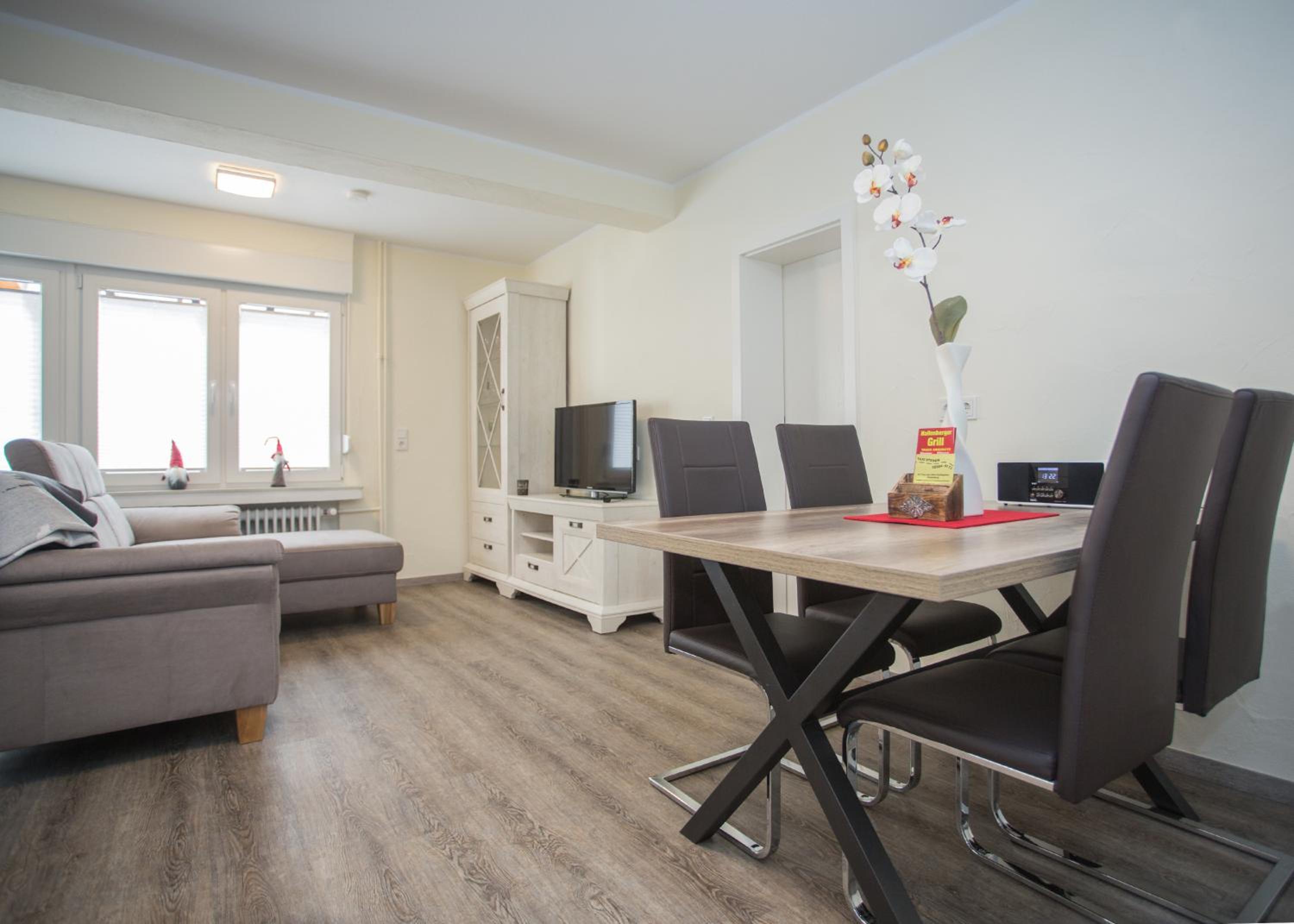 Deluxe Family Room photo 1