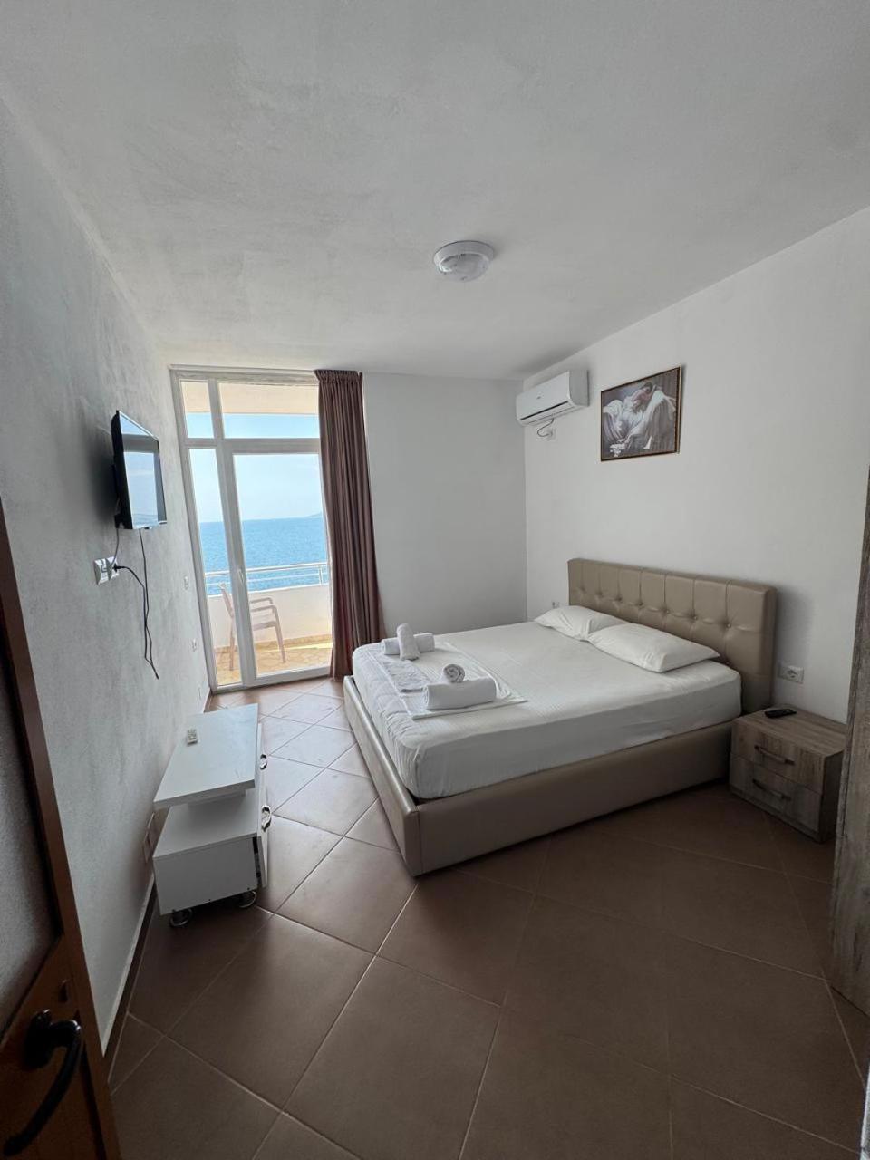 Apartment with Sea View photo 2