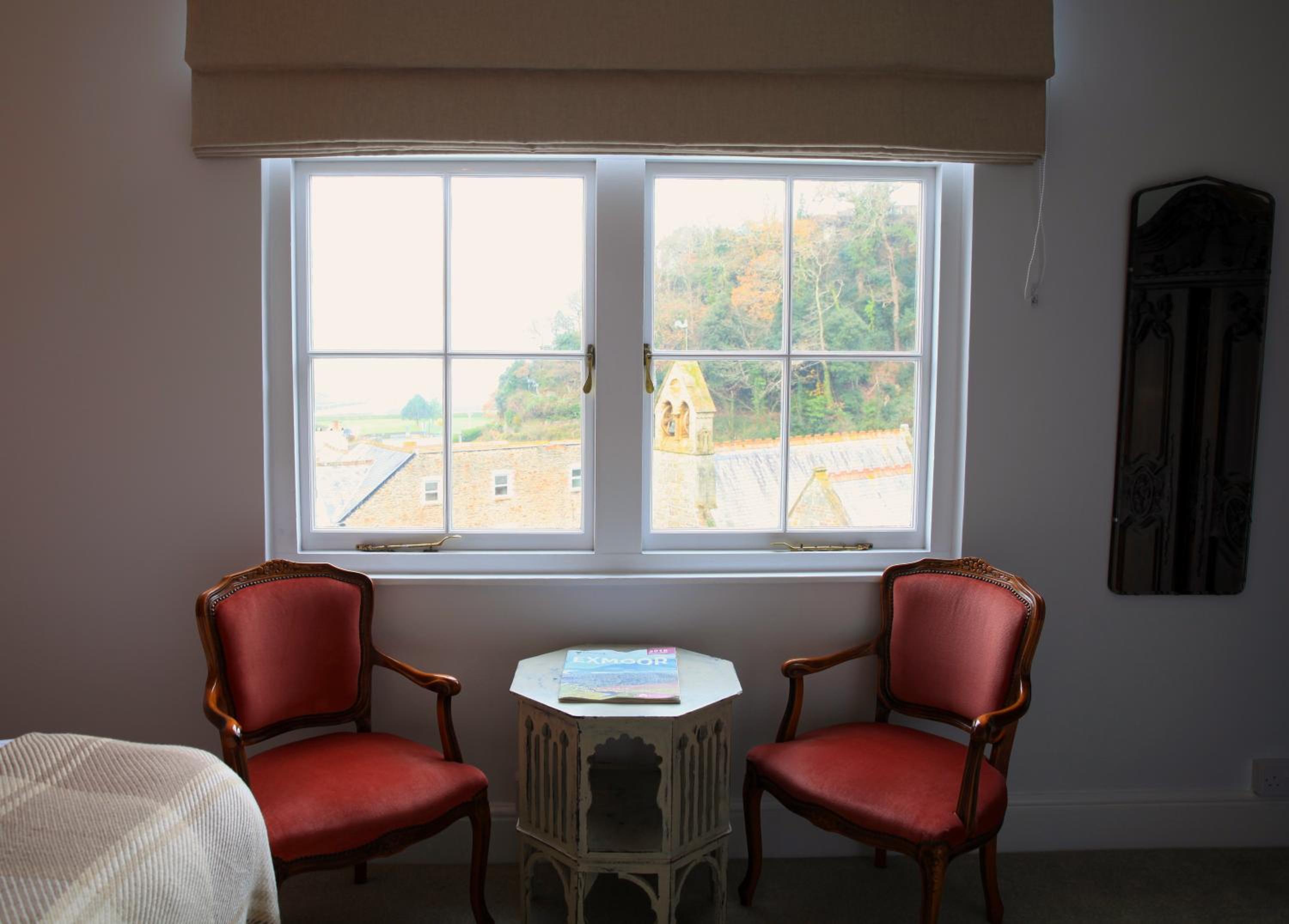 King Room with Sea View - Photo 2