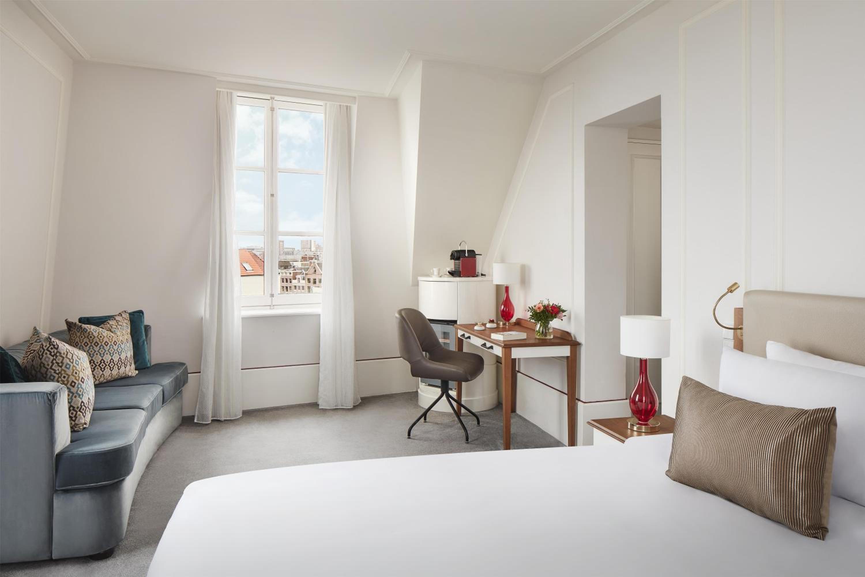 Junior Suite with Canal View