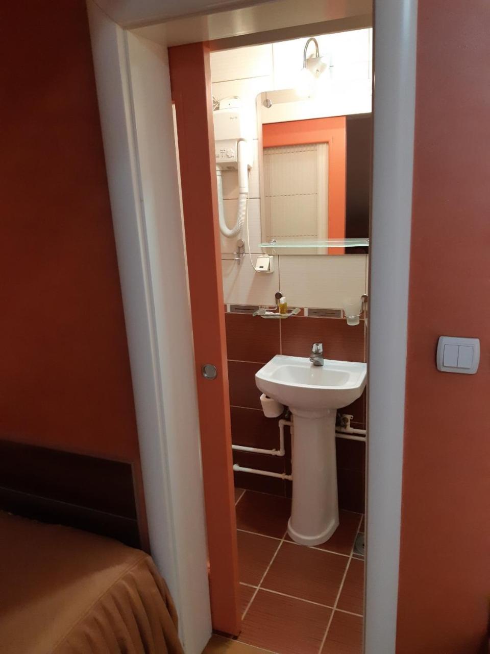 Twin Room with Terrace photo 3