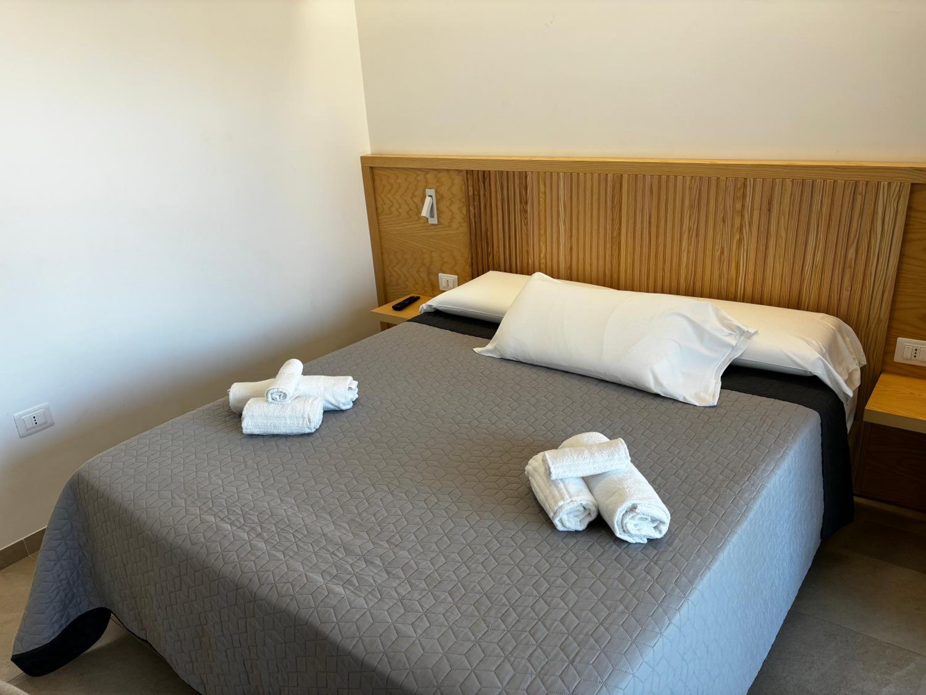 Economy Double Room photo 2