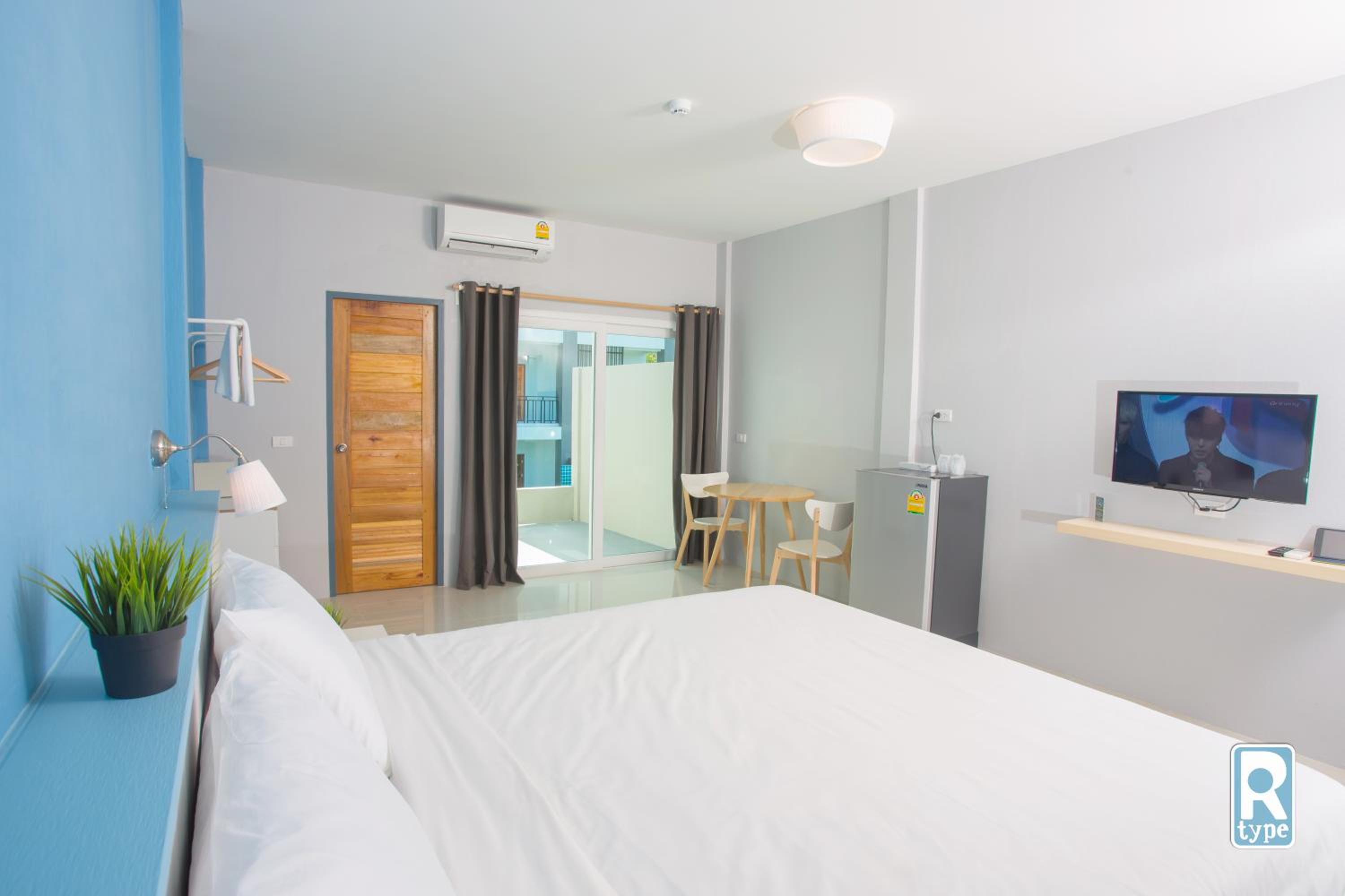 Standard Double Room photo 2