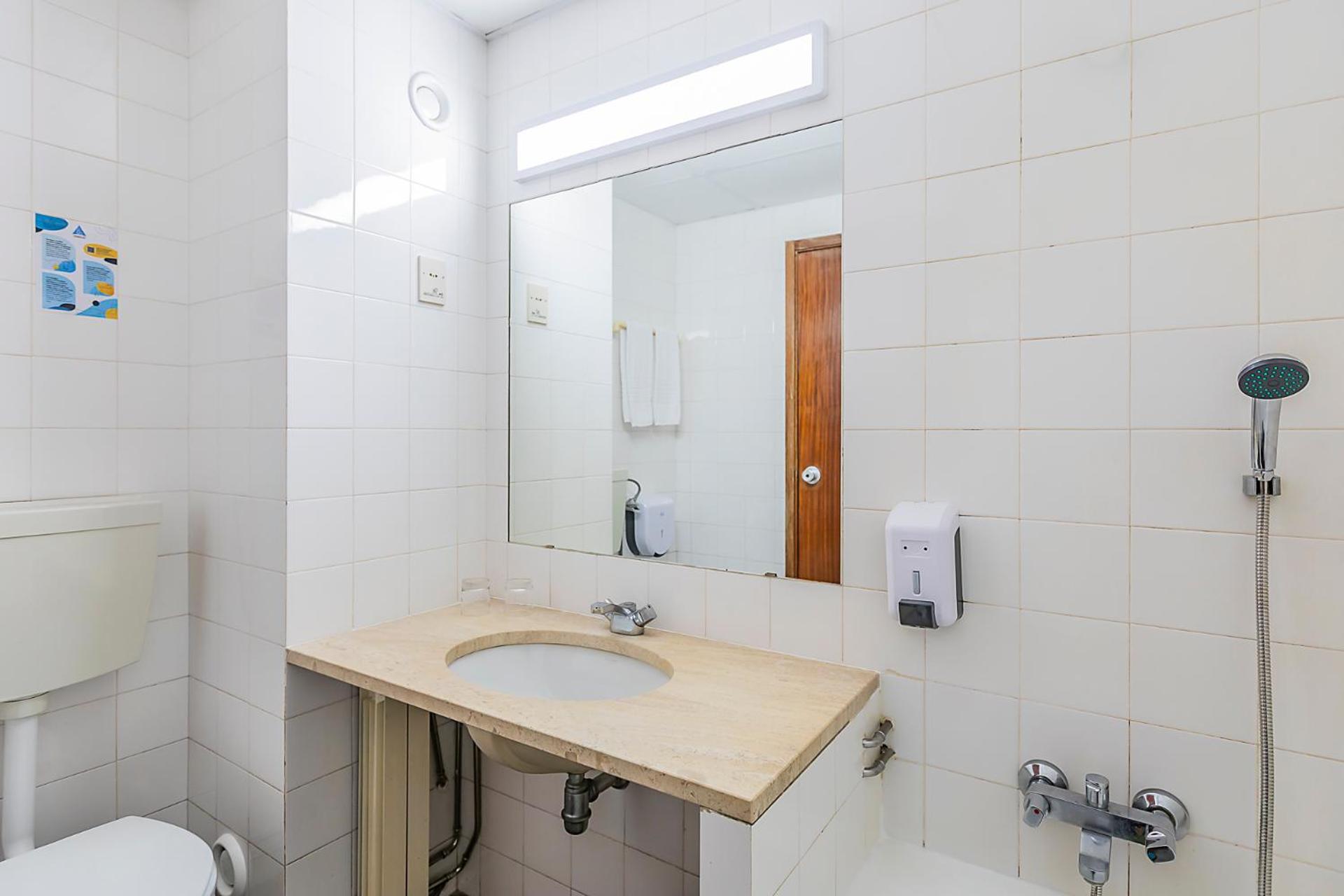 Standard Single Room photo 3