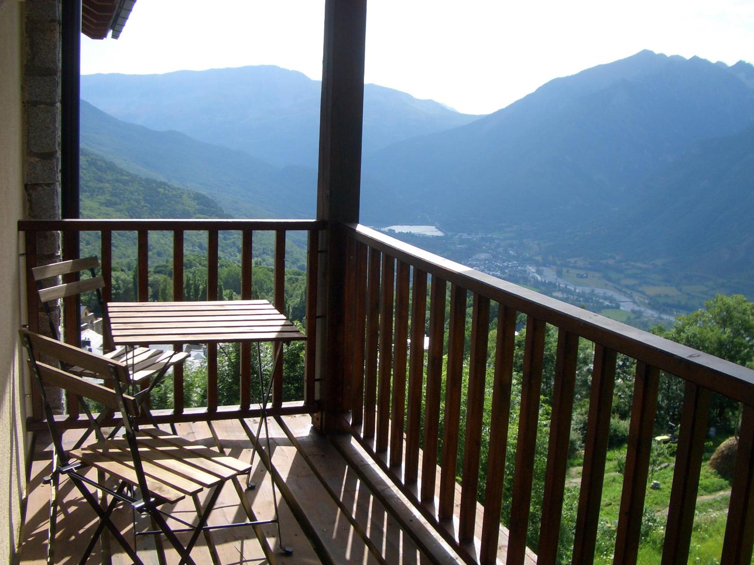 Apartment with Mountain View photo 1