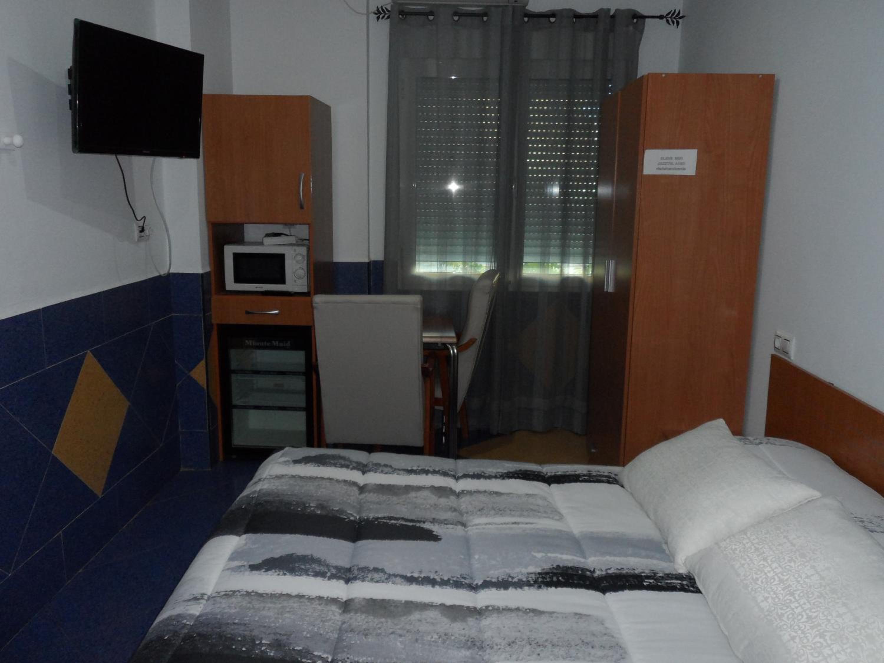 Standard Queen Room photo 3