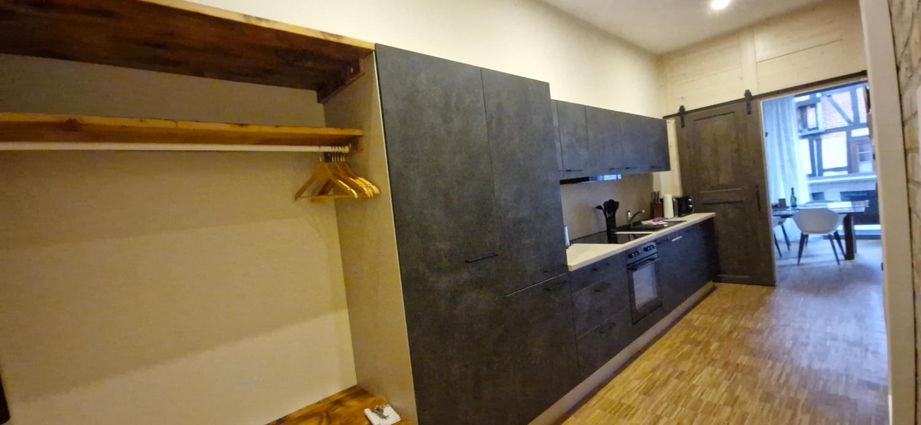 One-Bedroom Apartment with Balcony and City View photo 3