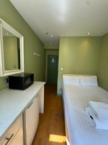 Deluxe Double Room with Shower photo 1